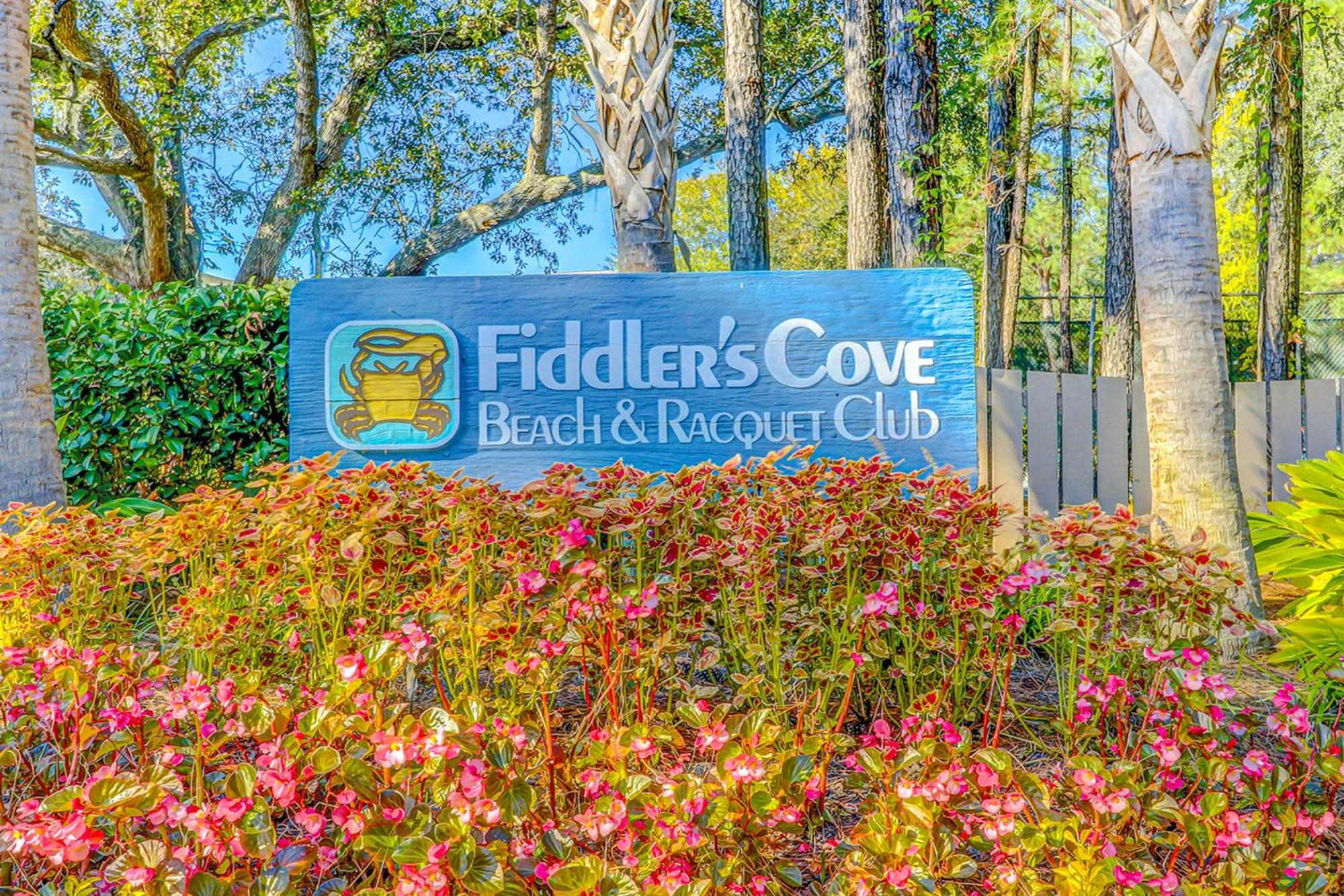 Fiddlers Cove 21c