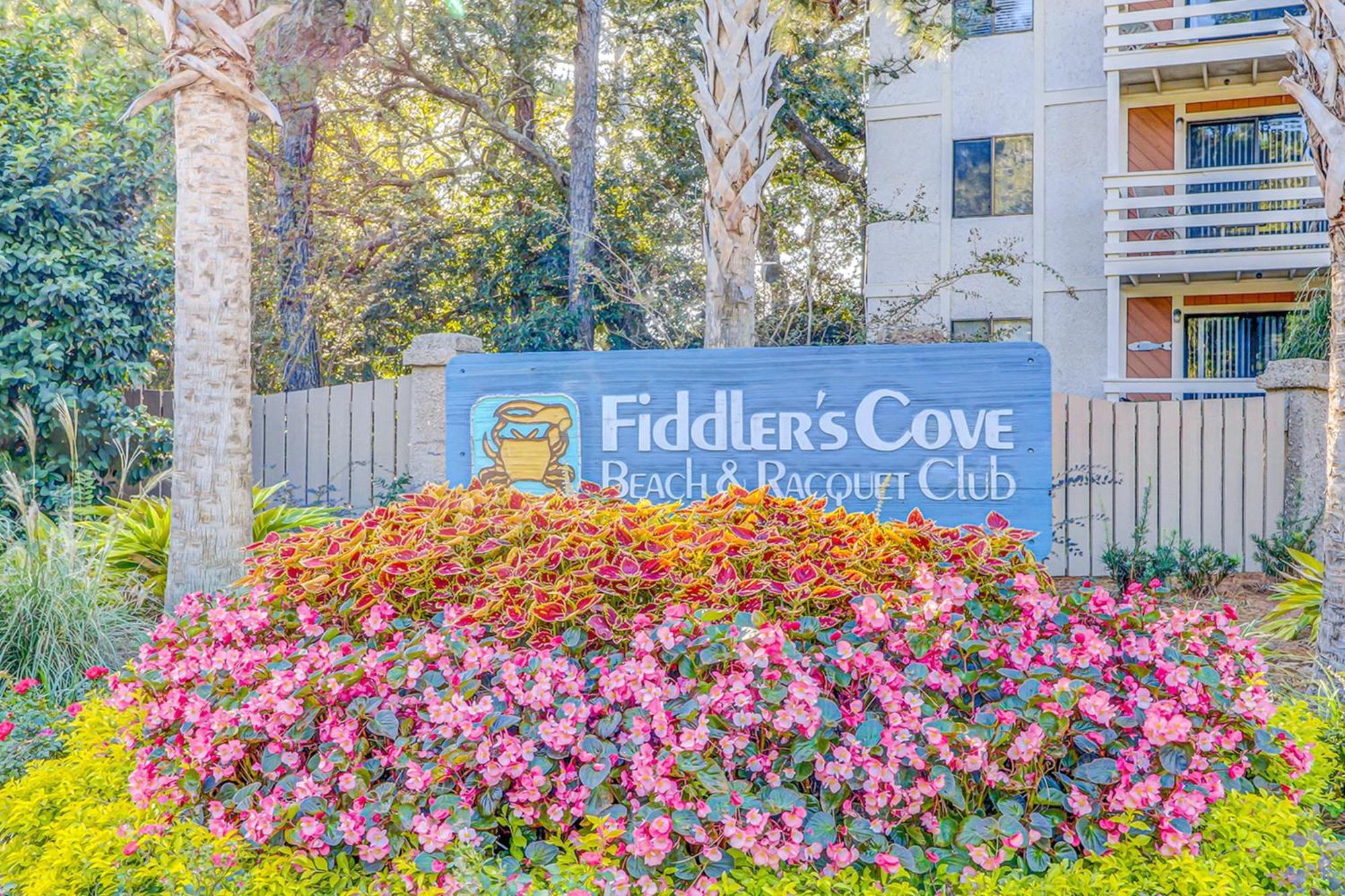 Fiddlers Cove 21c