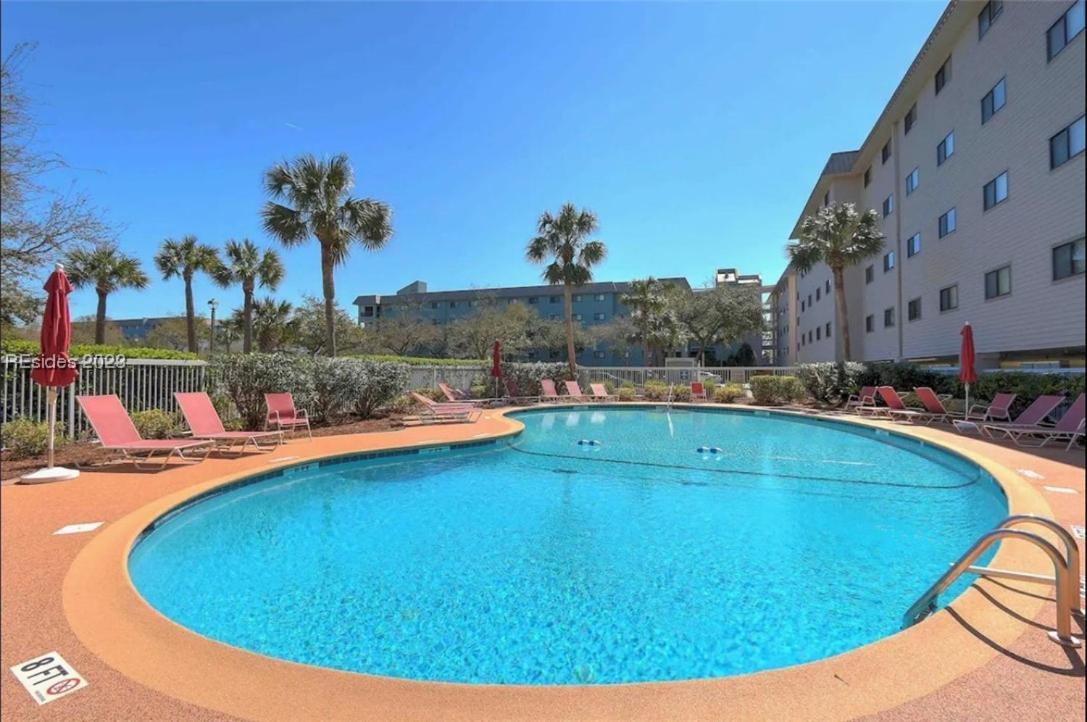 Family Getaway - Boardwalk To The Beach, 3 Pools, Tennis Apartment Hilton Head Island