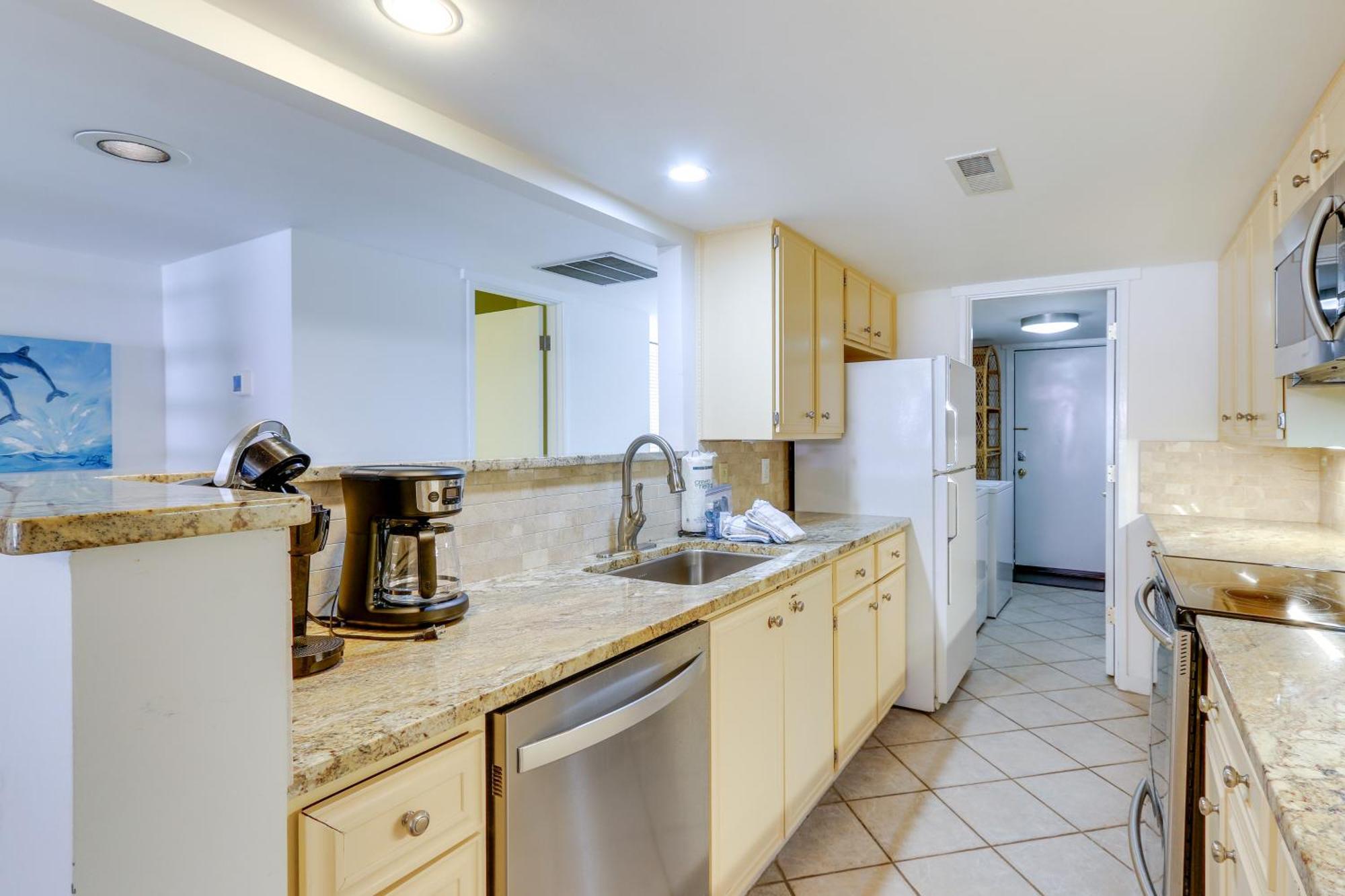 Shipyard With Golf Course Views And Access Villa *
