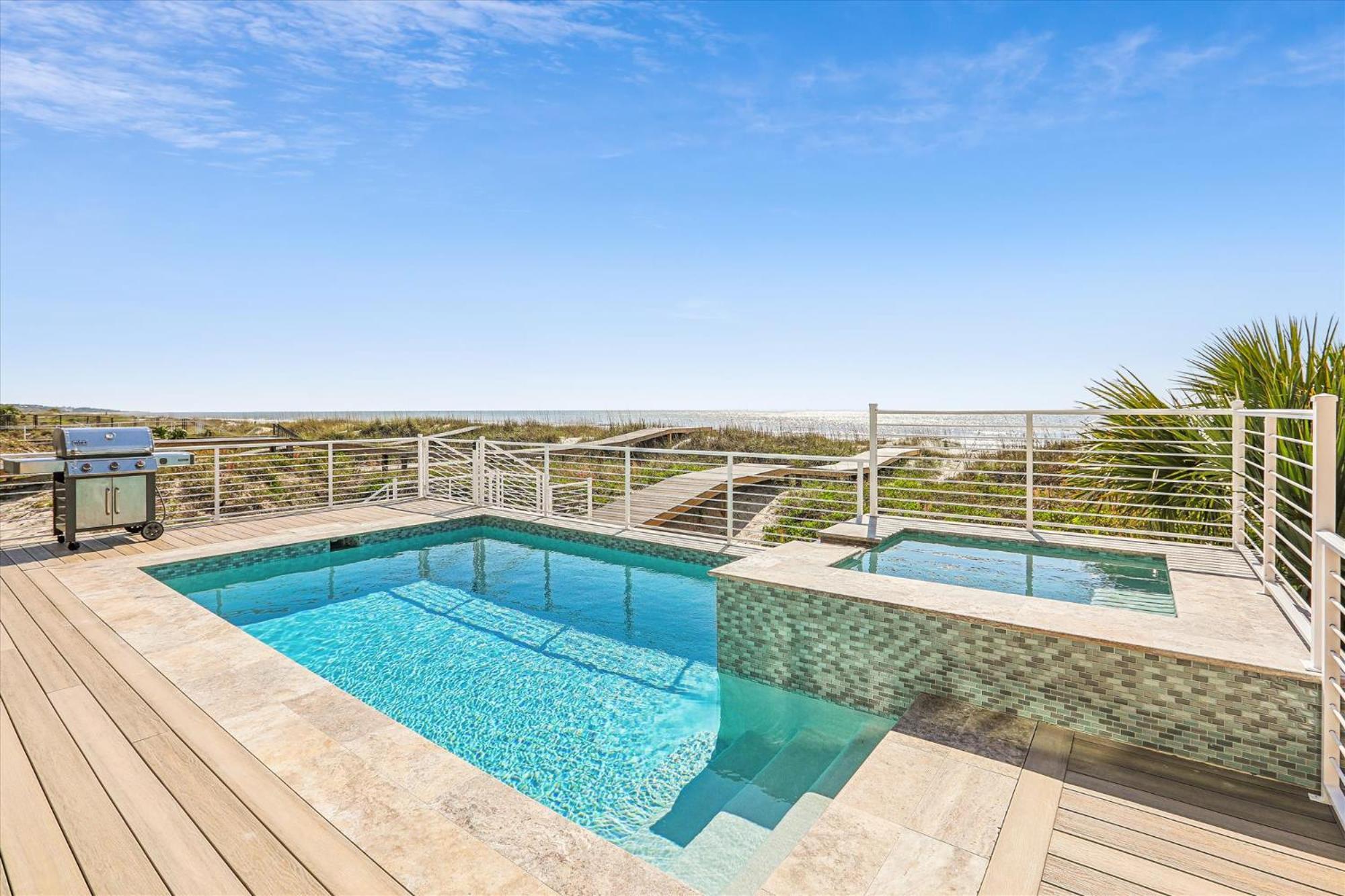 9 Singleton Place- Renovated, Oceanfront, Pool, Elevator, Free Activities Included * Hilton Head Island