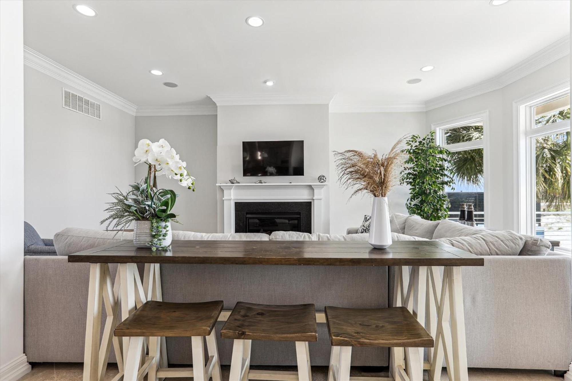 9 Singleton Place- Renovated, Oceanfront, Pool, Elevator, Free Activities Included * Hilton Head Island