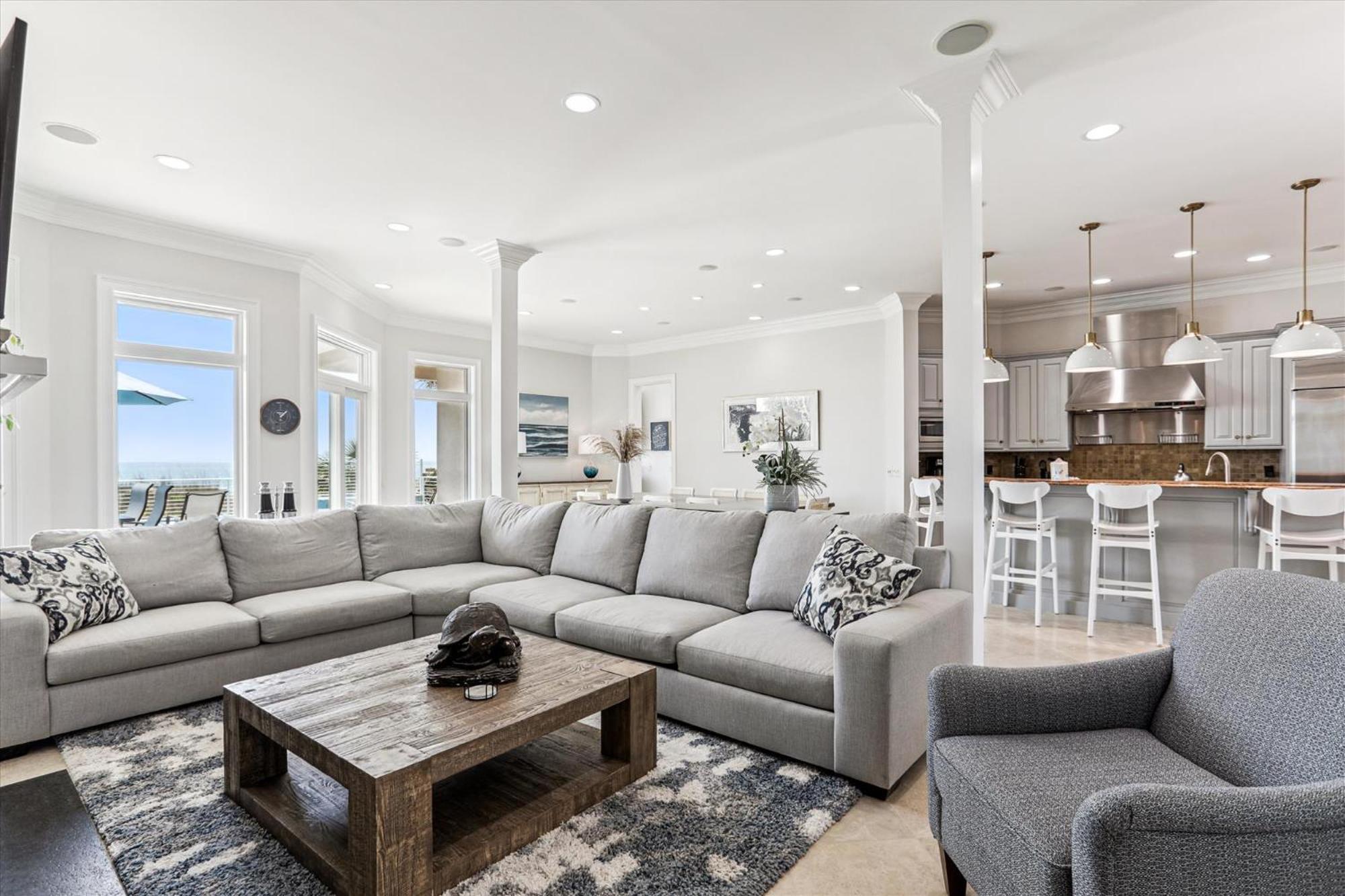 9 Singleton Place- Renovated, Oceanfront, Pool, Elevator, Free Activities Included * Hilton Head Island
