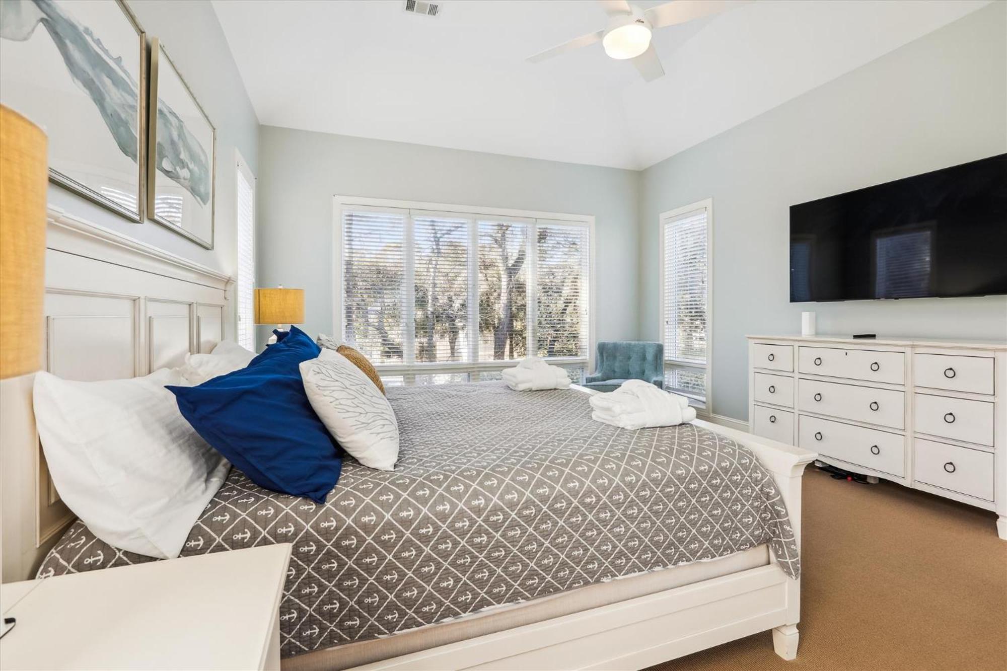 Holiday home 4 Brigantine- 2nd Row, Amazing Private Pool, Elevator, Ideal Layout, Free Activities Included Hilton Head Island