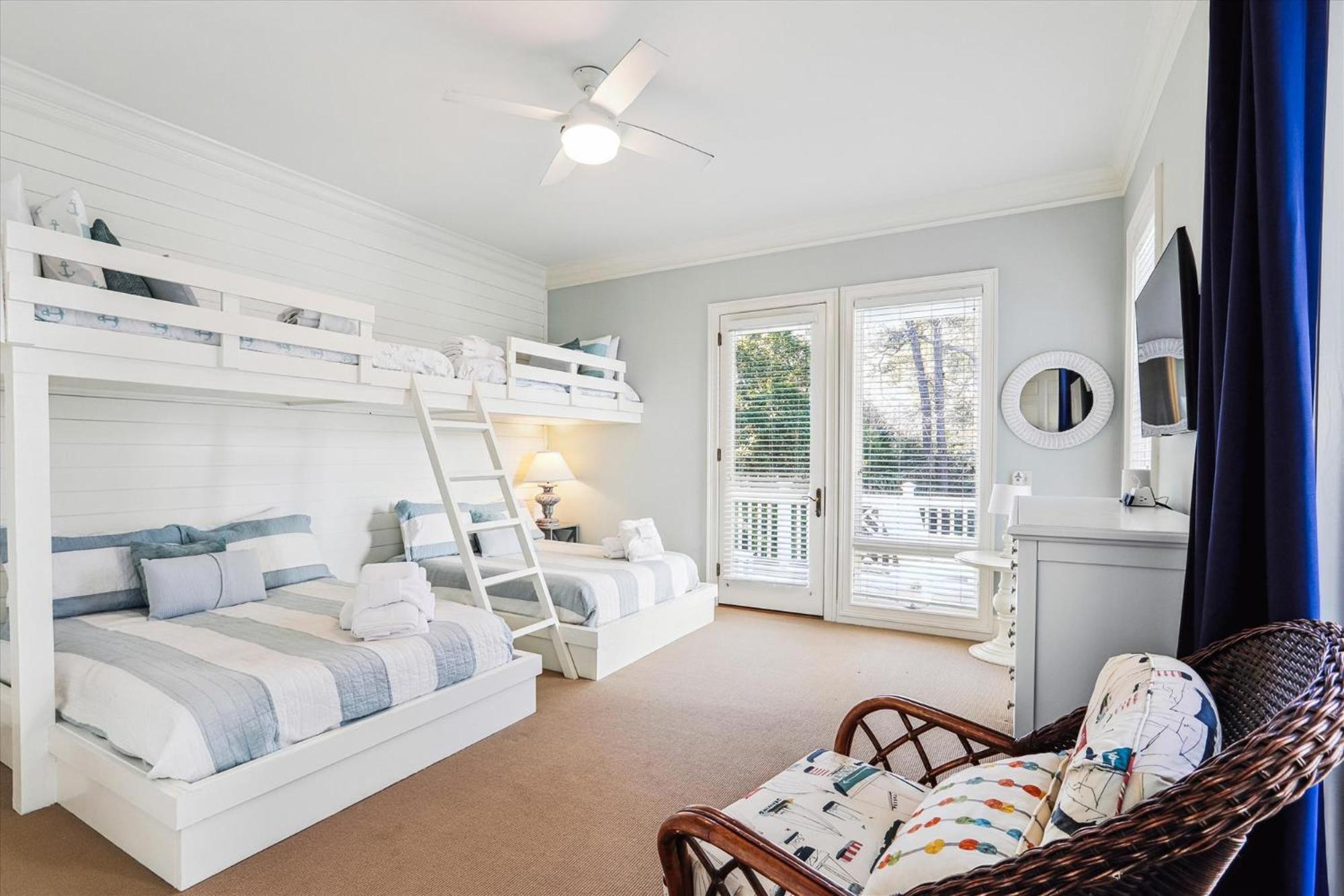 4 Brigantine- 2nd Row, Amazing Private Pool, Elevator, Ideal Layout, Free Activities Included Holiday home *