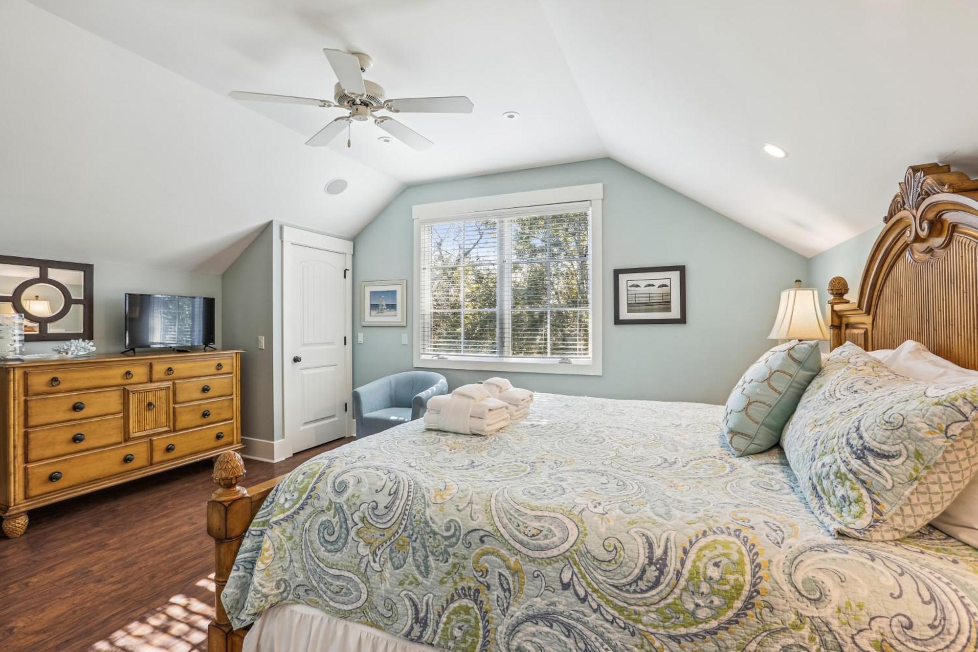 27 Corine Lane- Near Ocean With Pool, Seasonal Shuttle! Free Activities Included