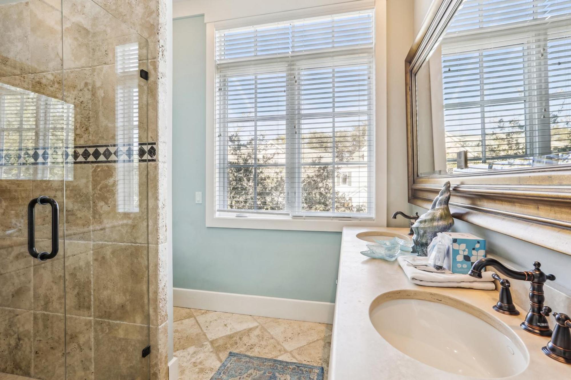 Holiday home 27 Corine Lane- Near Ocean With Pool, Seasonal Shuttle! Free Activities Included *