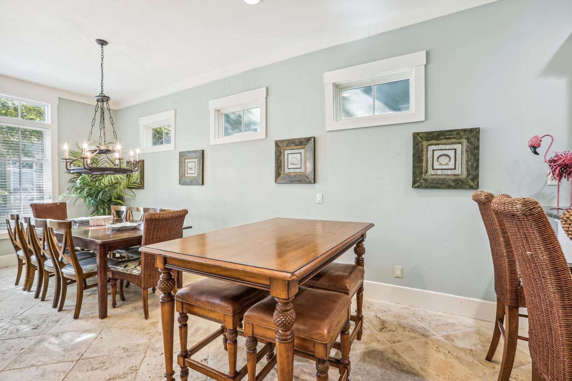 Holiday home 27 Corine Lane- Near Ocean With Pool, Seasonal Shuttle! Free Activities Included