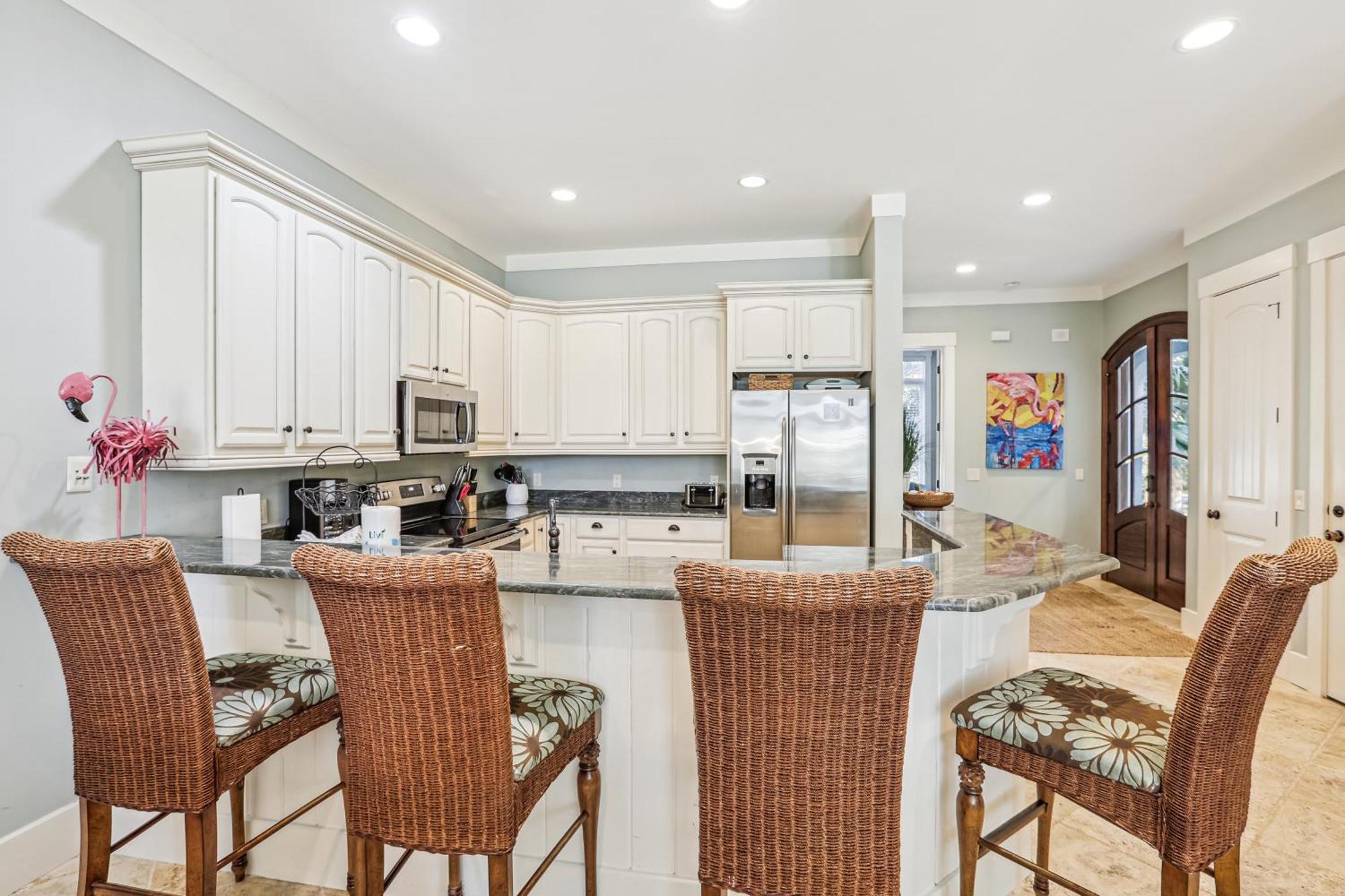 27 Corine Lane- Near Ocean With Pool, Seasonal Shuttle! Free Activities Included Holiday home Hilton Head Island