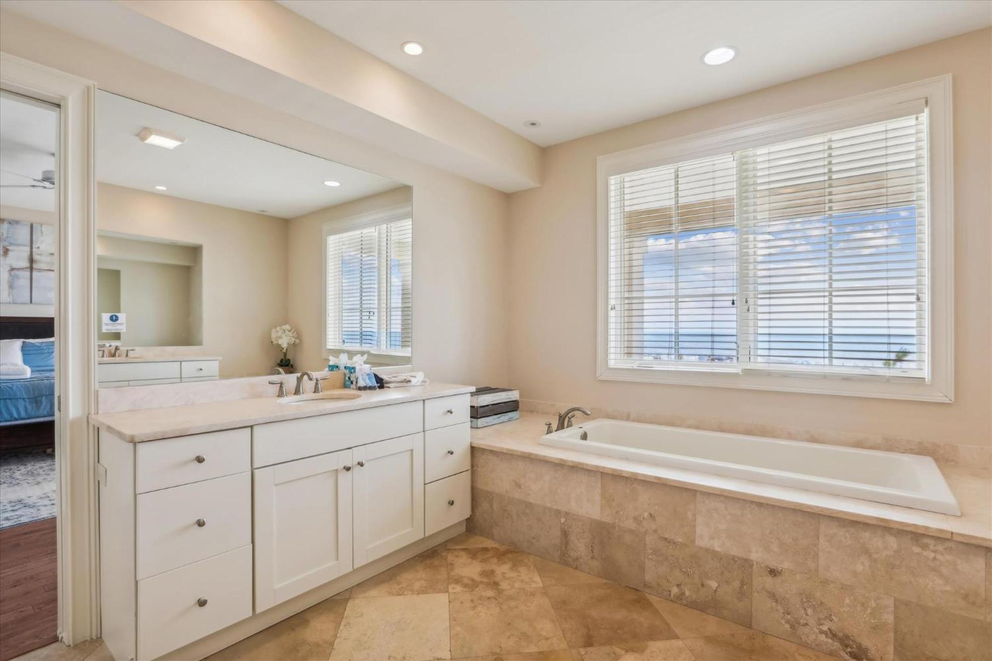 Holiday home 21 Horvaths Peninsula- Oceanfront, Pool, Elevator, Free Activities Included Hilton Head Island