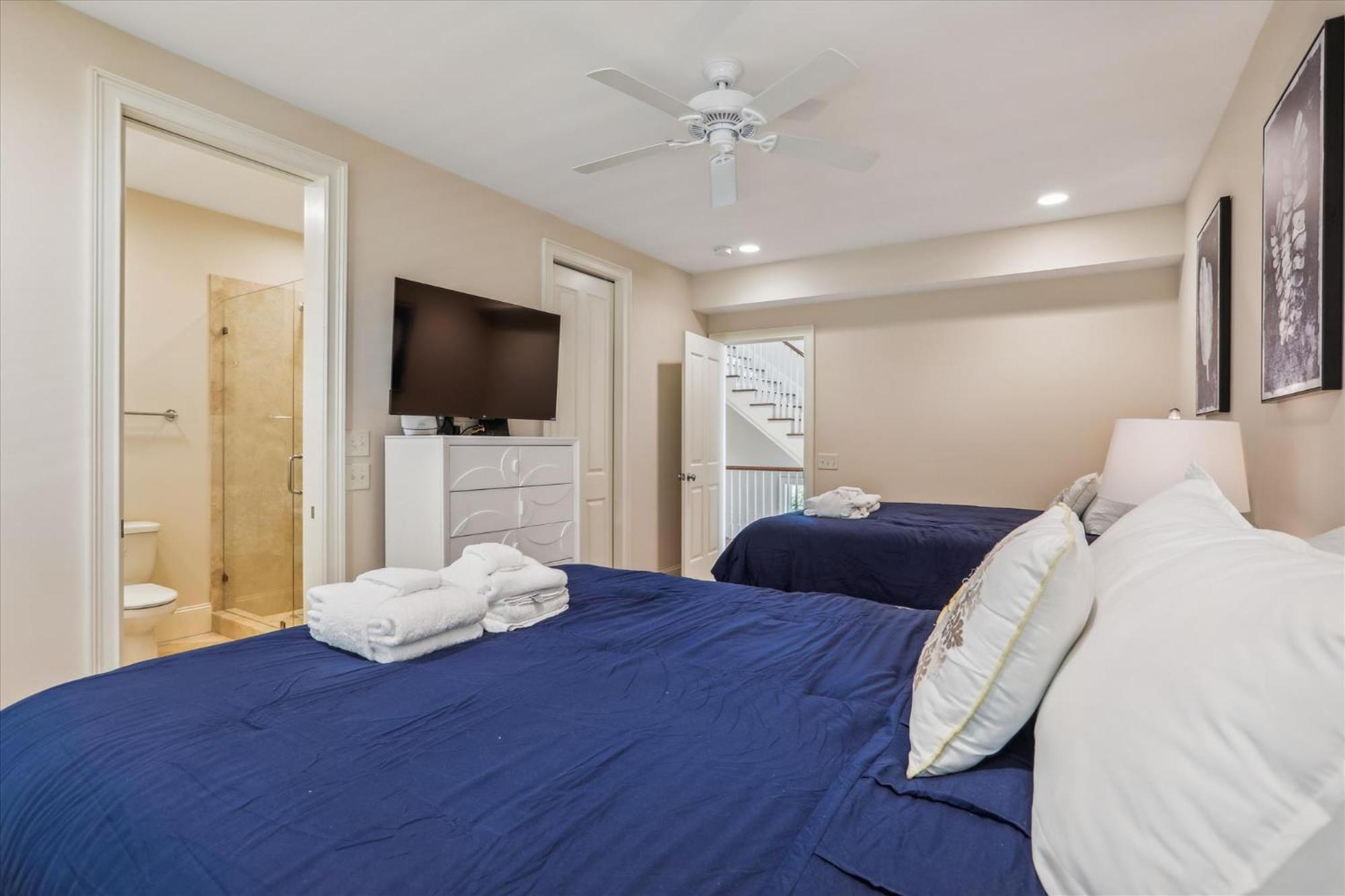 21 Horvaths Peninsula- Oceanfront, Pool, Elevator, Free Activities Included *