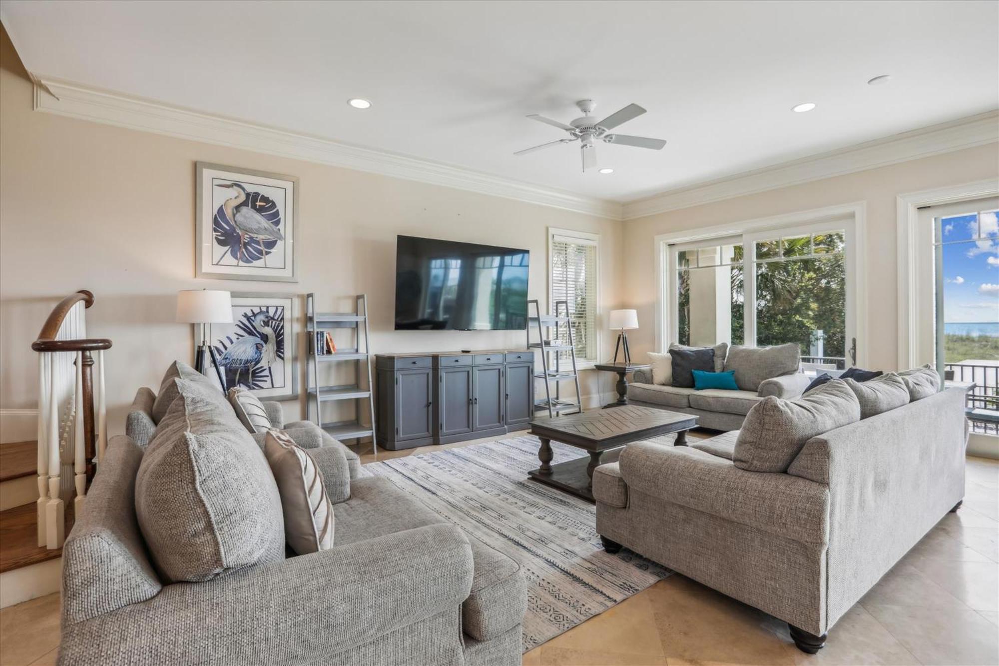Holiday home 21 Horvaths Peninsula- Oceanfront, Pool, Elevator, Free Activities Included Hilton Head Island