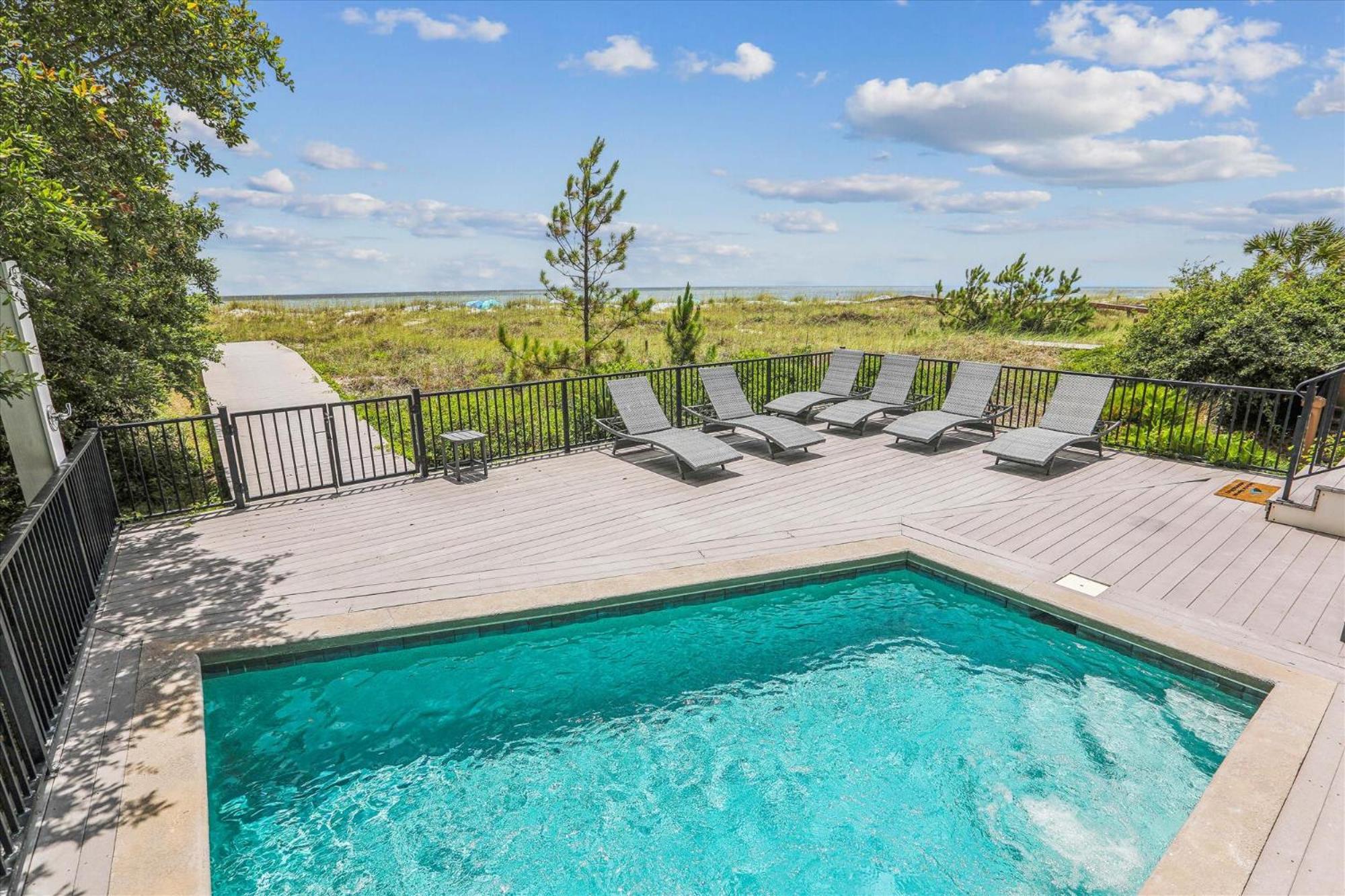 21 Horvaths Peninsula- Oceanfront, Pool, Elevator, Free Activities Included *