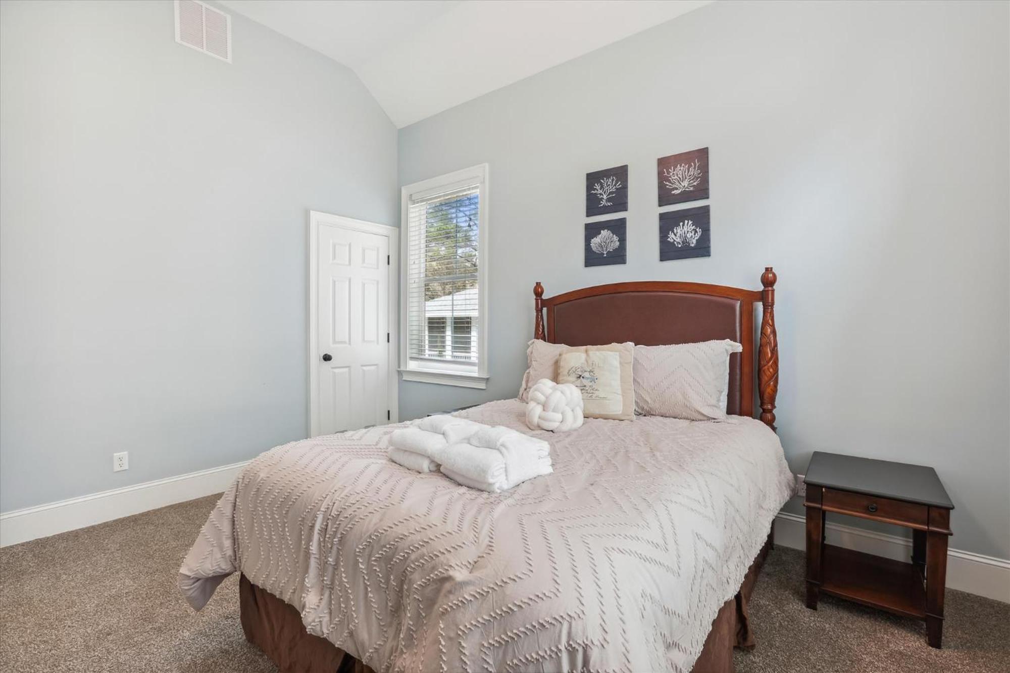 13 Moonshell Rd- Near Ocean,huge Pool,fully Fenced Backyard! Free Activities! Hilton Head Island