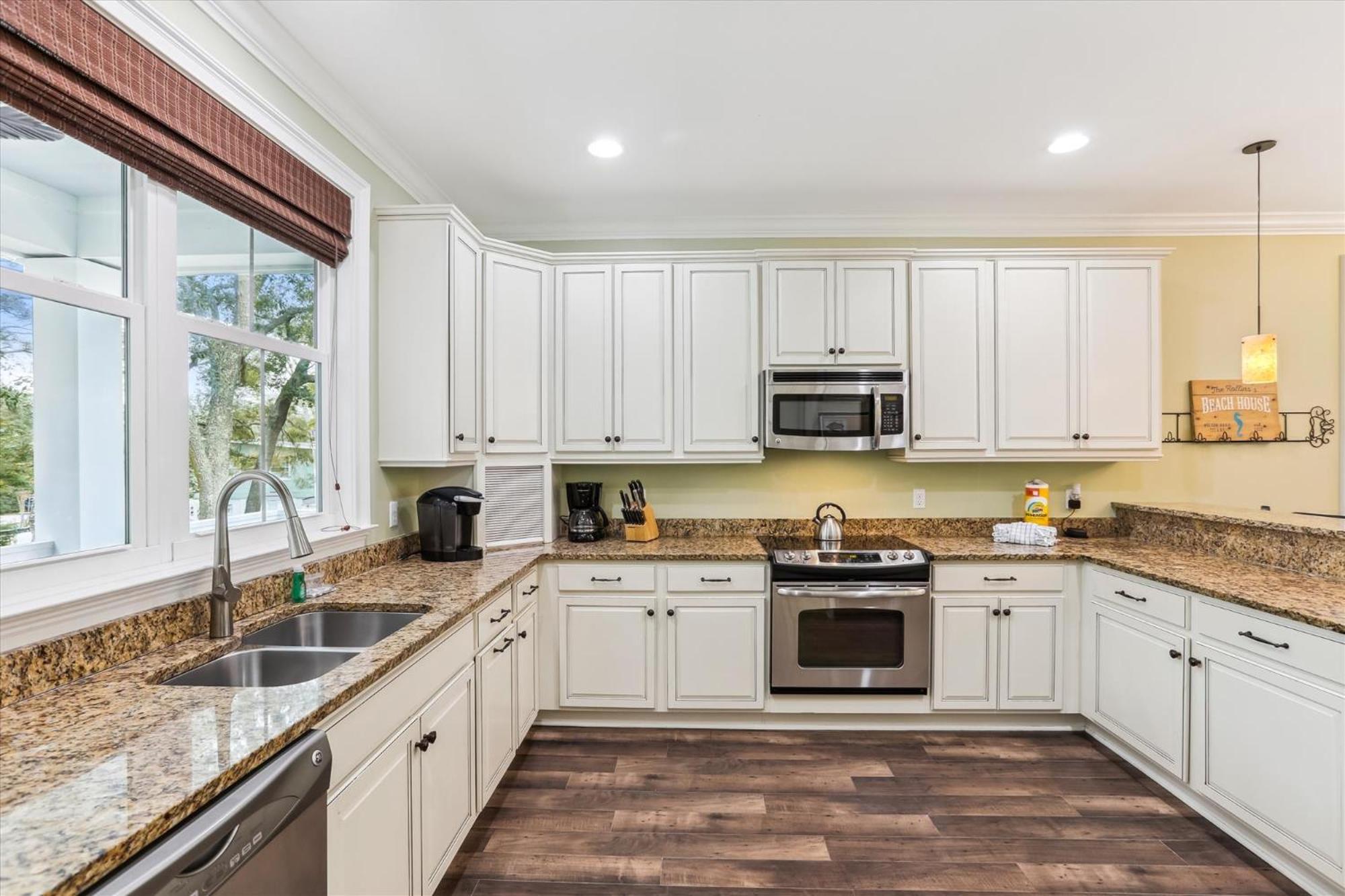 13 Moonshell Rd- Near Ocean,huge Pool,fully Fenced Backyard! Free Activities! Hilton Head Island
