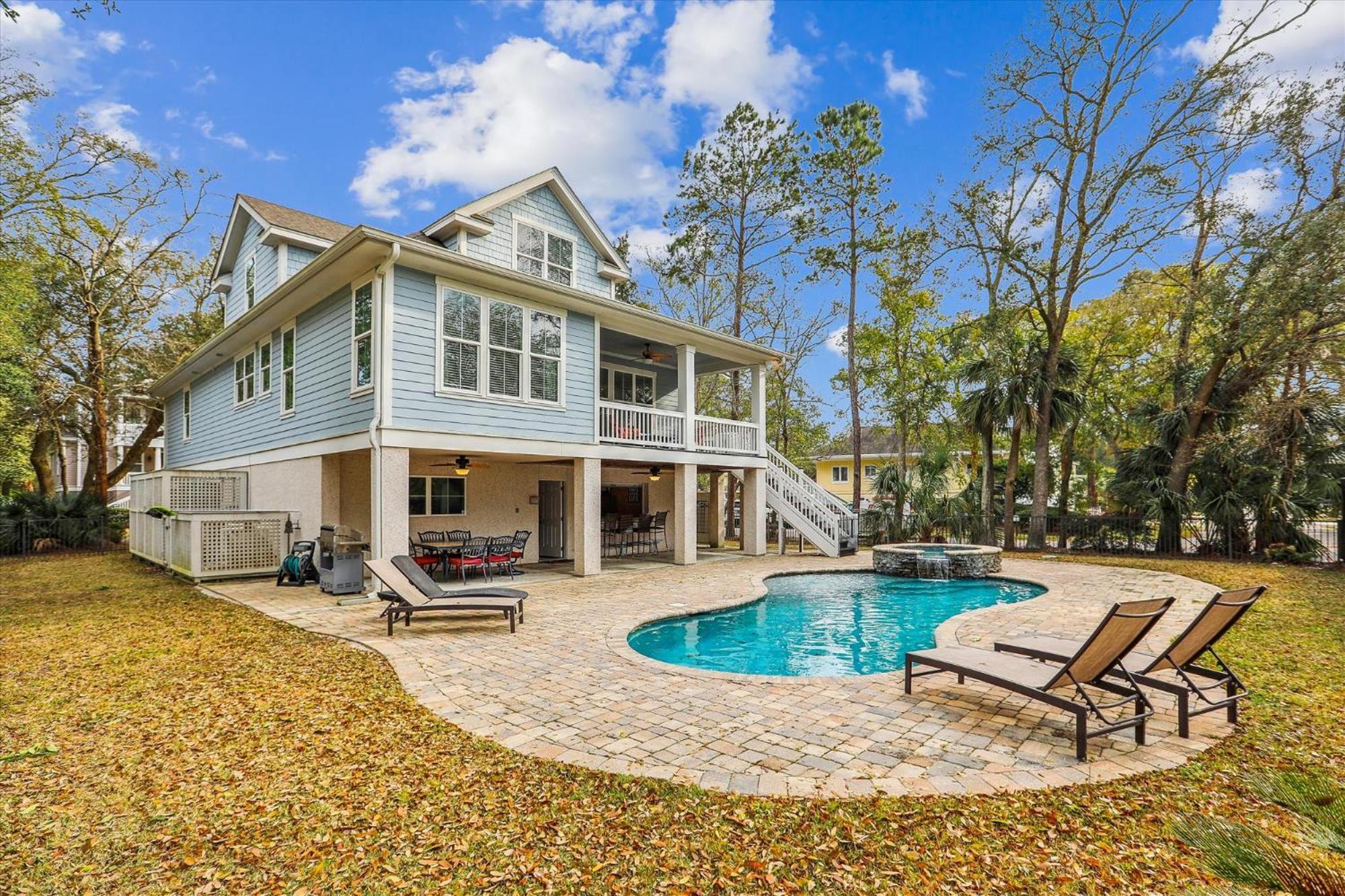 13 Moonshell Rd- Near Ocean,huge Pool,fully Fenced Backyard! Free Activities! Holiday home *