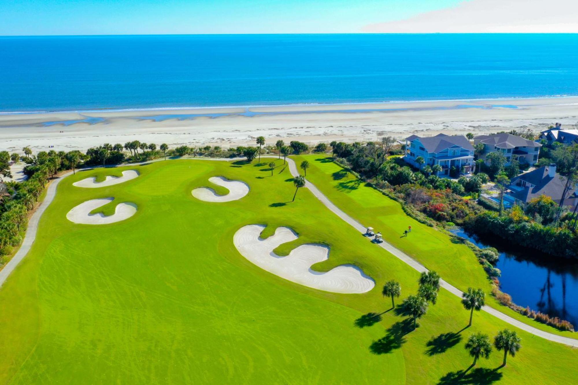 Coastal Getaway, Chef's Kitchen, Golf Villa Hilton Head Island