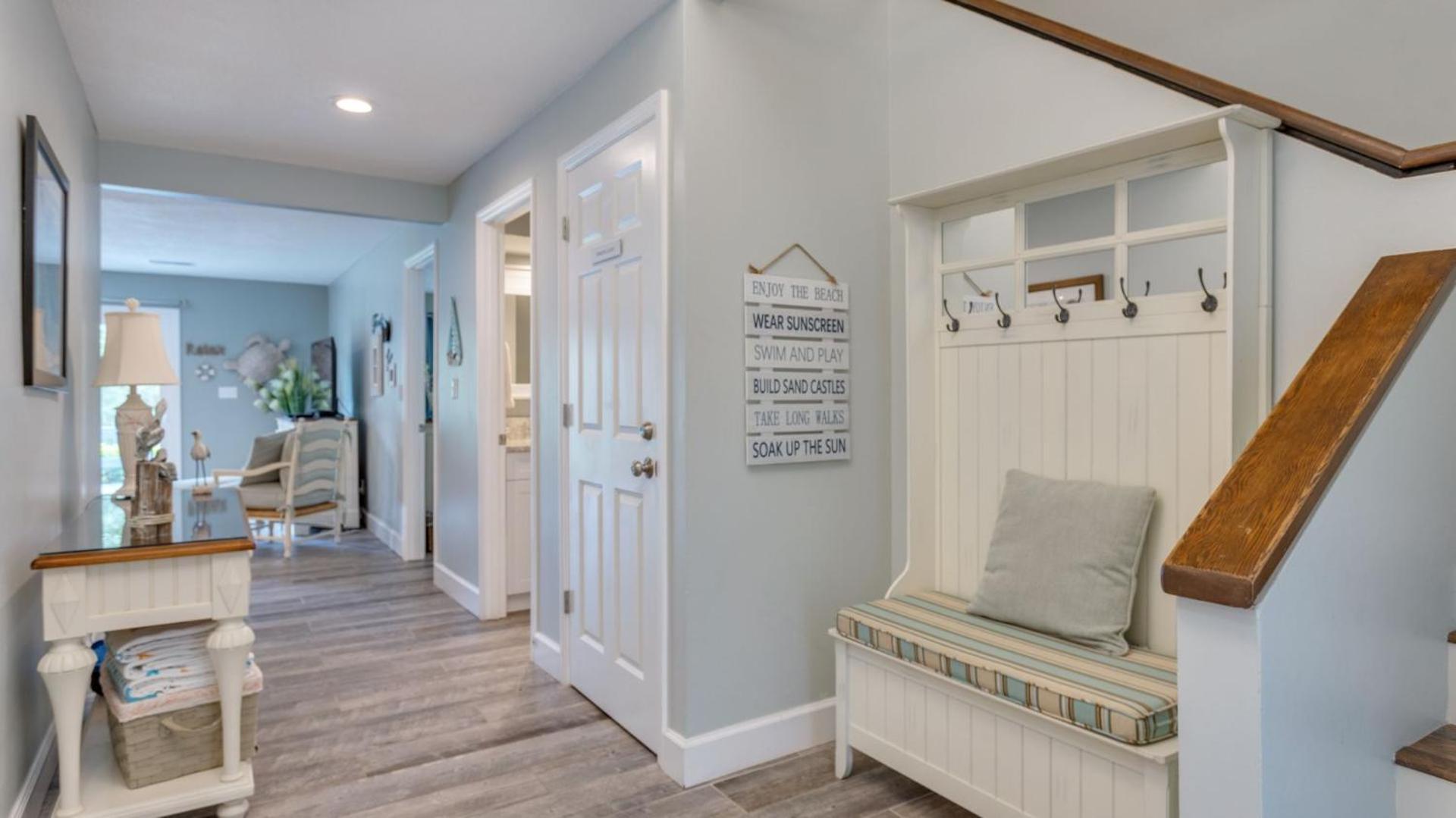 Villa Coastal Getaway, Chef's Kitchen, Golf *