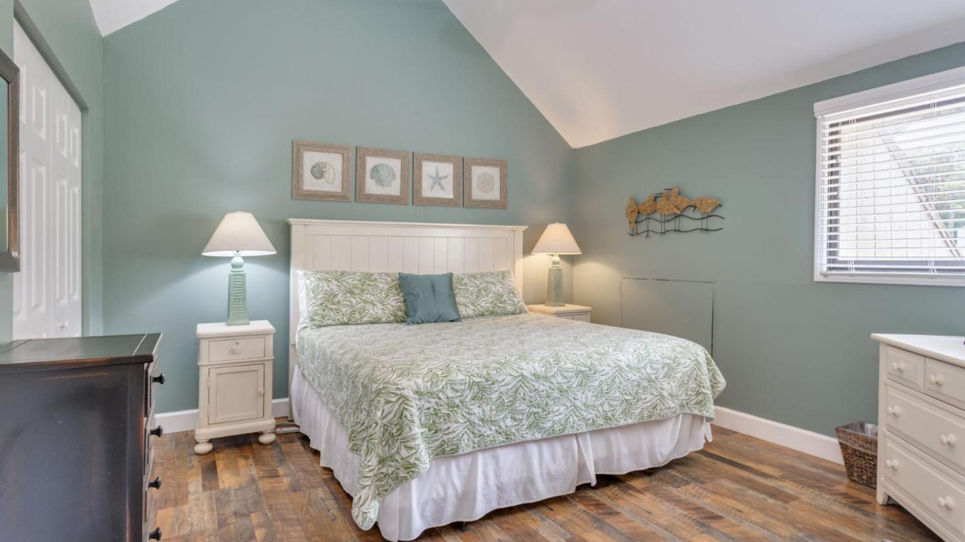 Coastal Getaway, Chef's Kitchen, Golf *