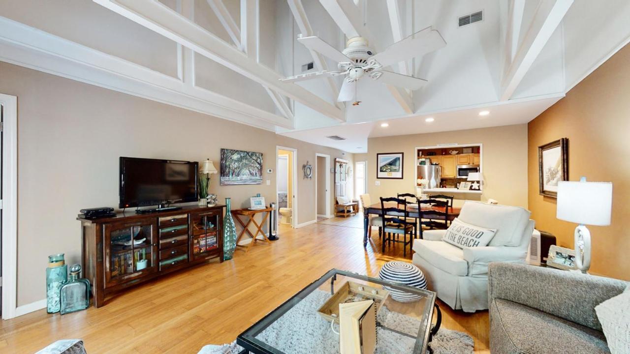 Family Getaway, Pet Friendly, Grill Villa