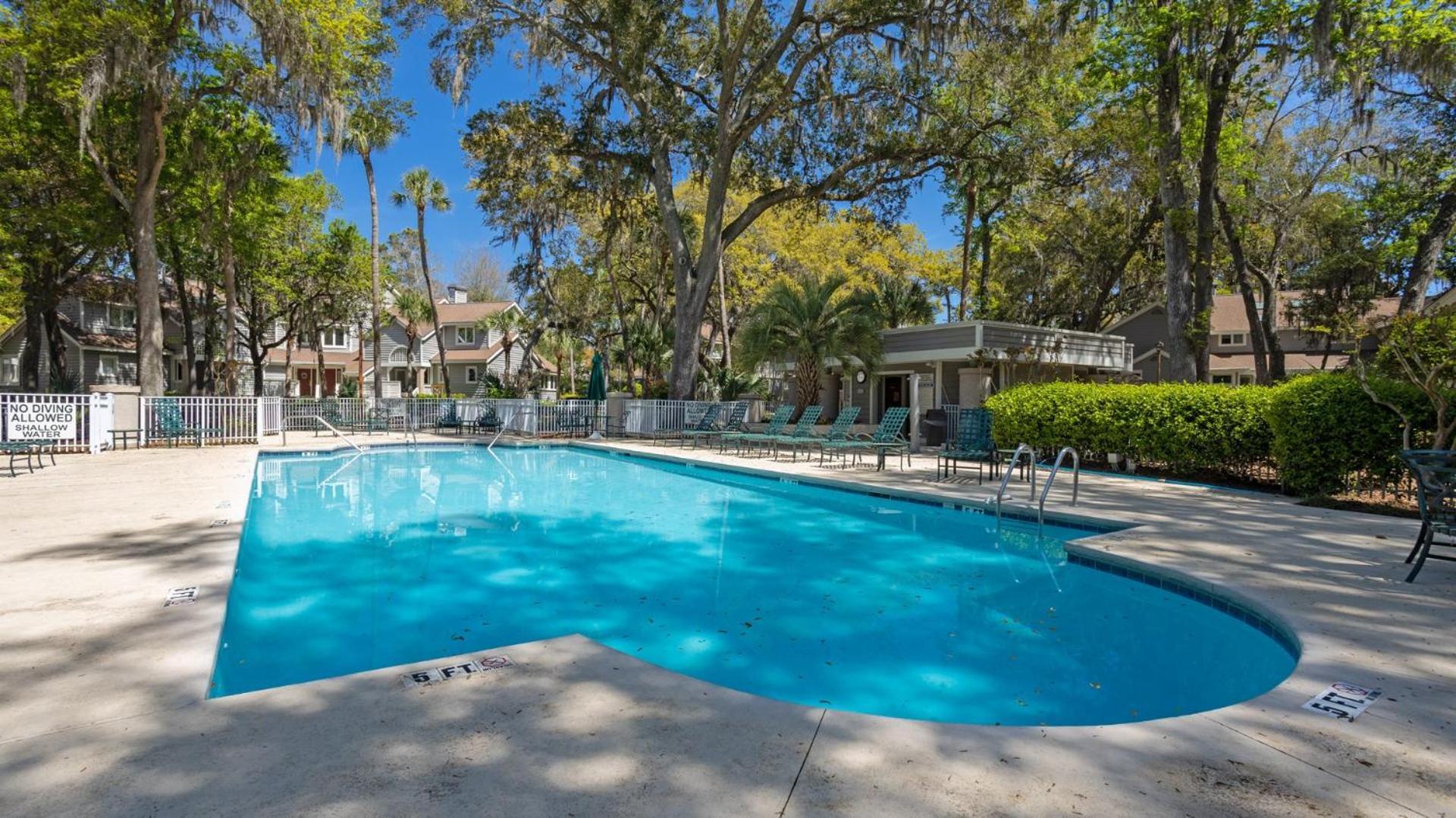 Complex Pool, Loft, Lagoon Views