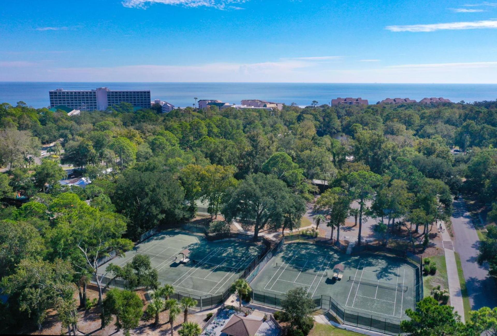 Complex Pool, Family Getaway, Golf Villa *