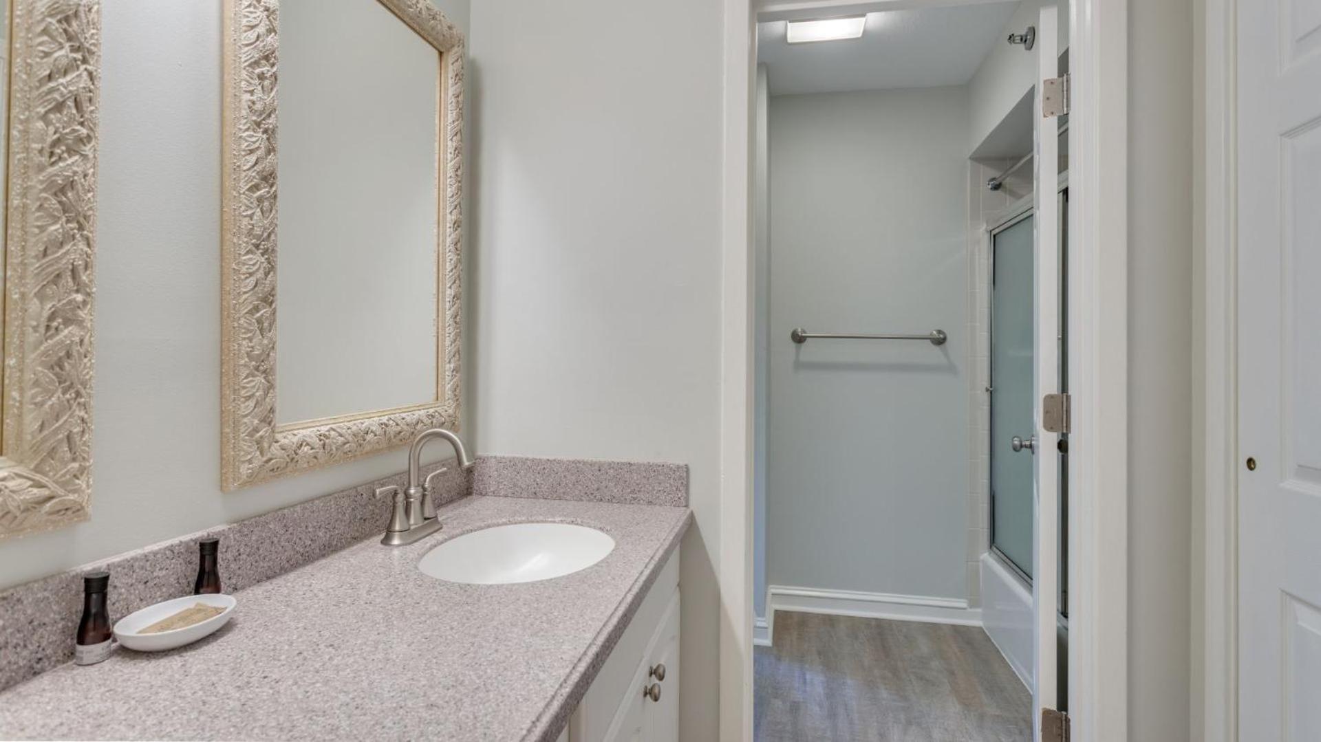 Villa Complex Pool, Family Getaway, Golf
