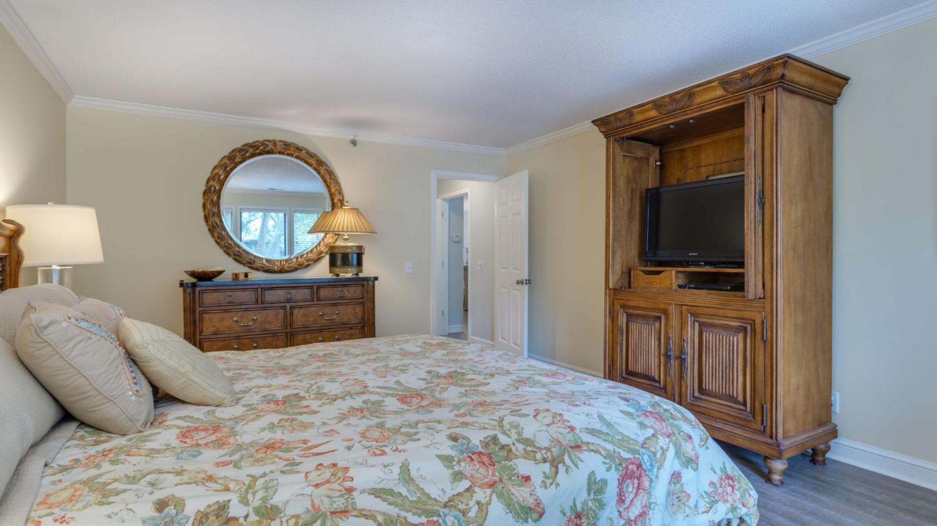 Complex Pool, Family Getaway, Golf Villa