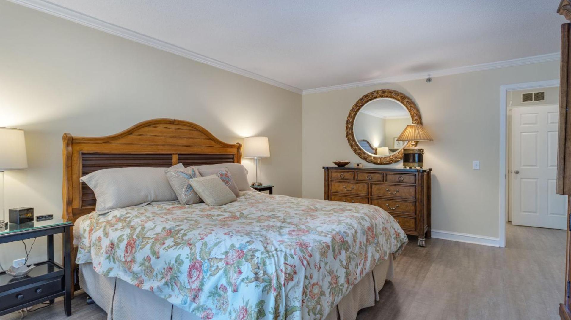 Complex Pool, Family Getaway, Golf Villa