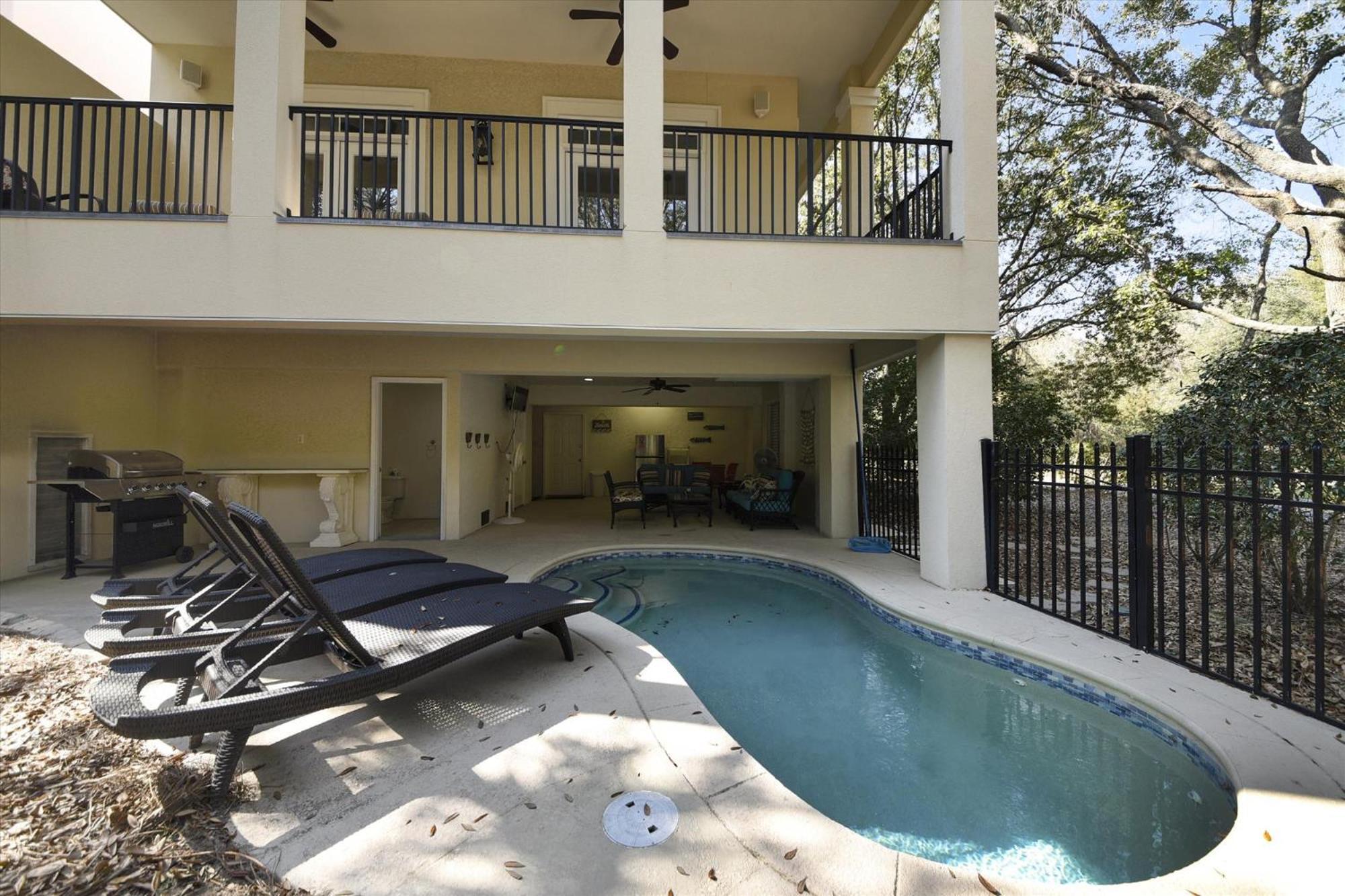 5 Henry Lane- Near Ocean, Private Pool, Pet Friendly, Free Activities Included *