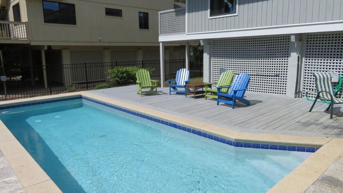 Steps To 3 Bed 2 Bath With Private Pool