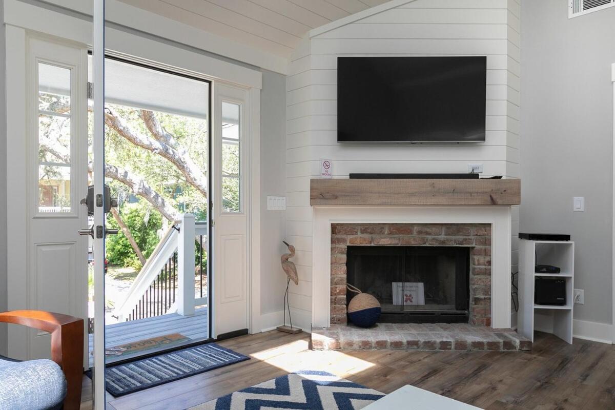 Holiday home Steps To 3 Bed 2 Bath With Private Pool Hilton Head Island