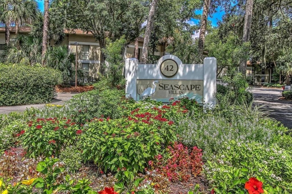 Living - 3 Bed 2 Bath Seascape - Just Steps To The Holiday home *