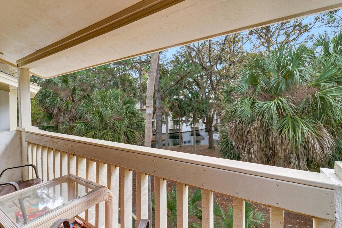 Living - 3 Bed 2 Bath Seascape - Just Steps To The Holiday home Hilton Head Island