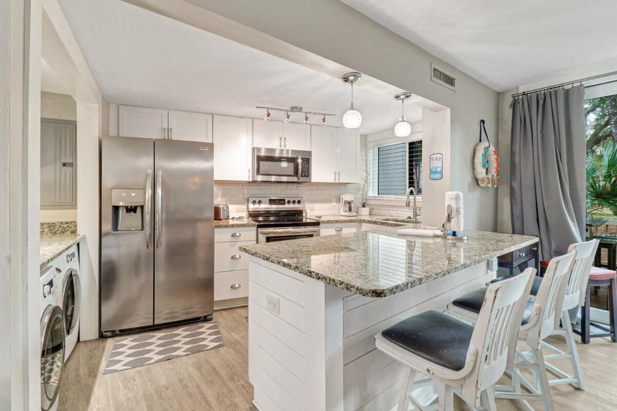 Living - 3 Bed 2 Bath Seascape - Just Steps To The Holiday home *