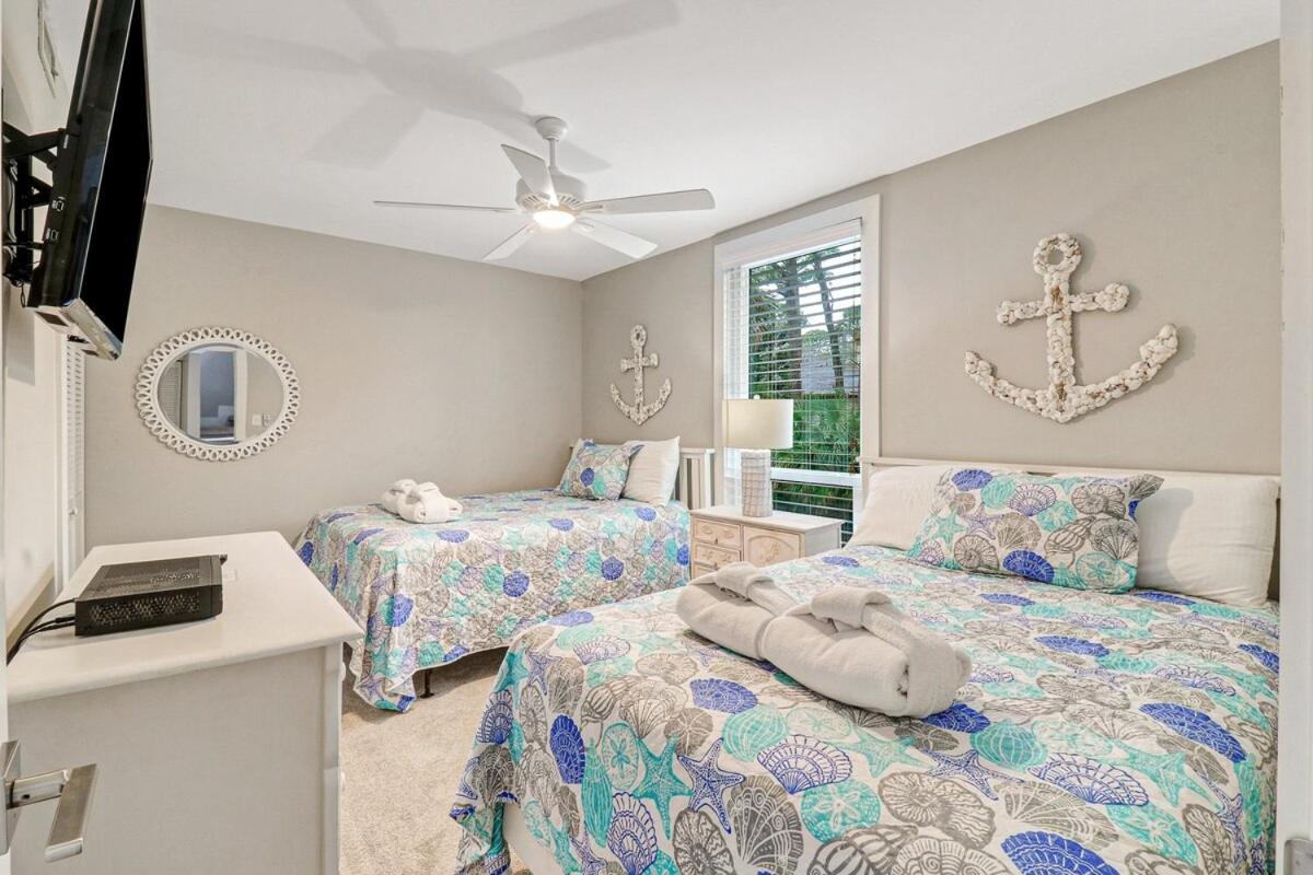 Holiday home Living - 3 Bed 2 Bath Seascape - Just Steps To The Hilton Head Island