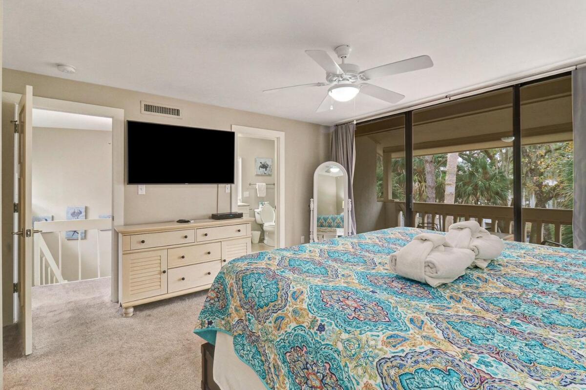 Living - 3 Bed 2 Bath Seascape - Just Steps To The Hilton Head Island