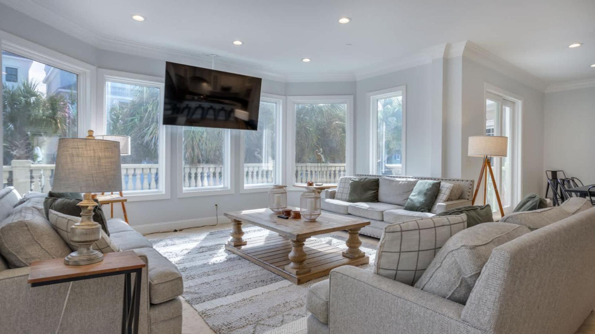 Holiday home Luxury 7br W Ocean Views & Private Pool *