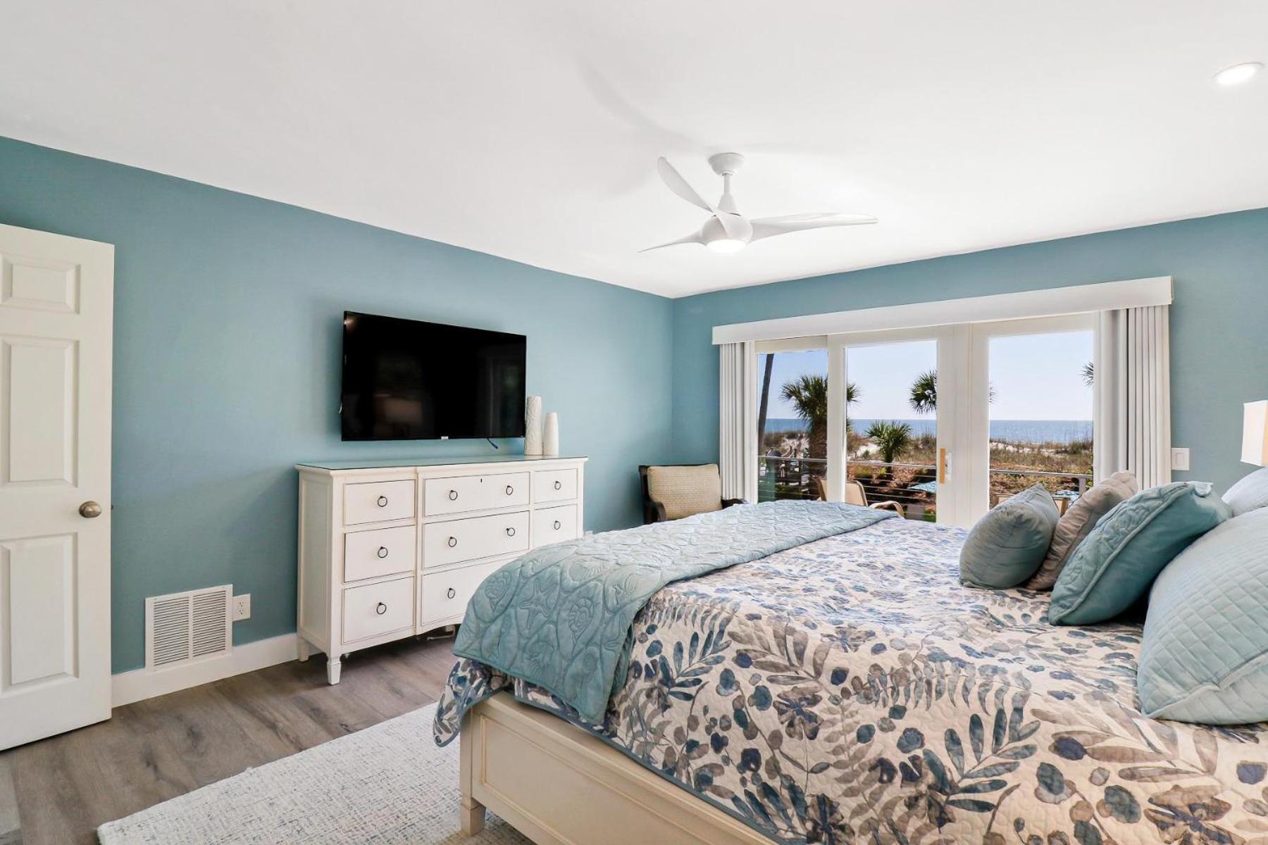 10 Ketch Villa *