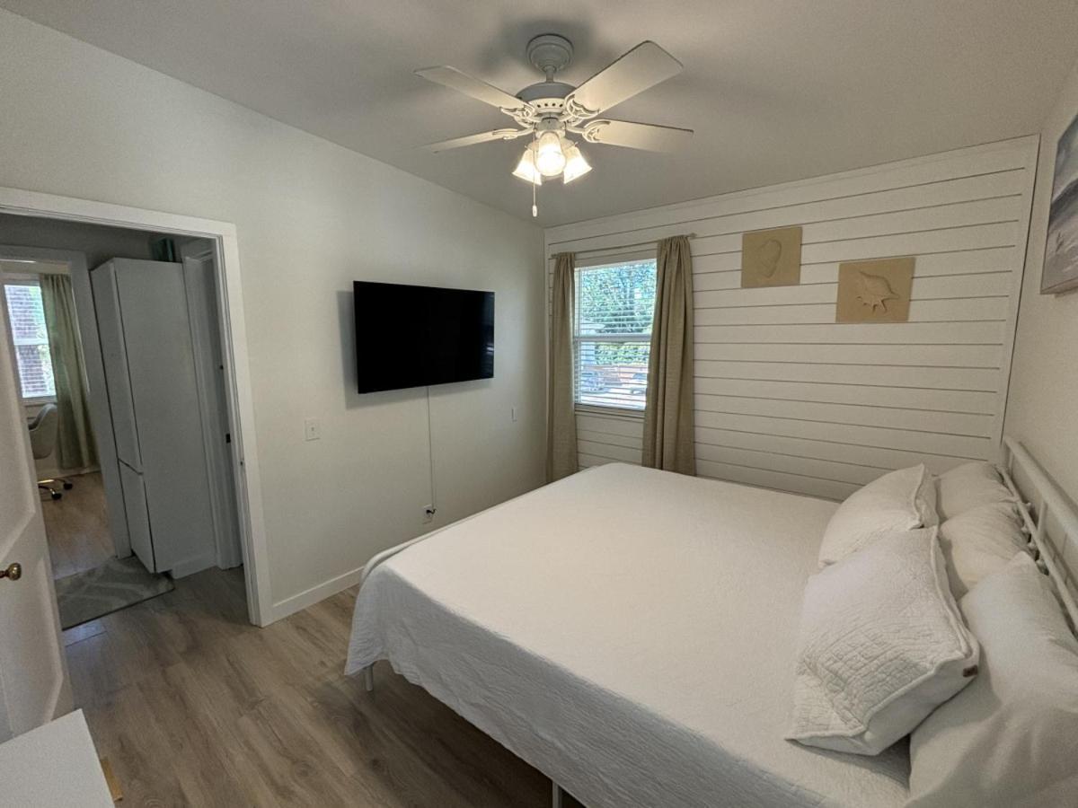 Holiday home Two Unit Duplex-2m Walk