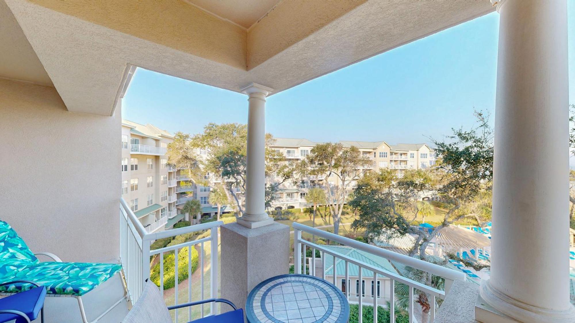 5405 Hampton Place South *