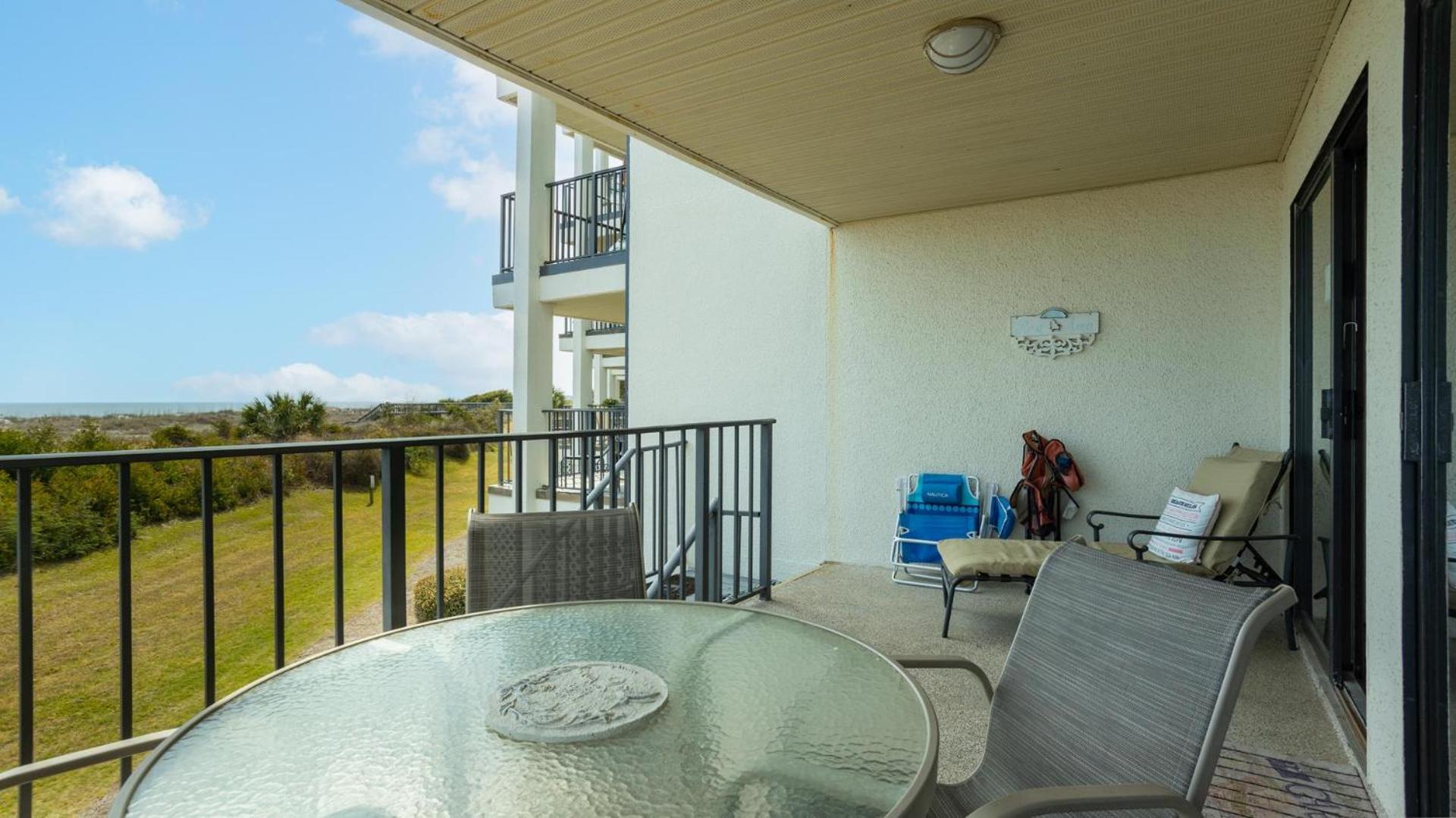 102 Sea Cloisters Oceanfront First Floor Walk Out To From Back Deck King 2 Twins
