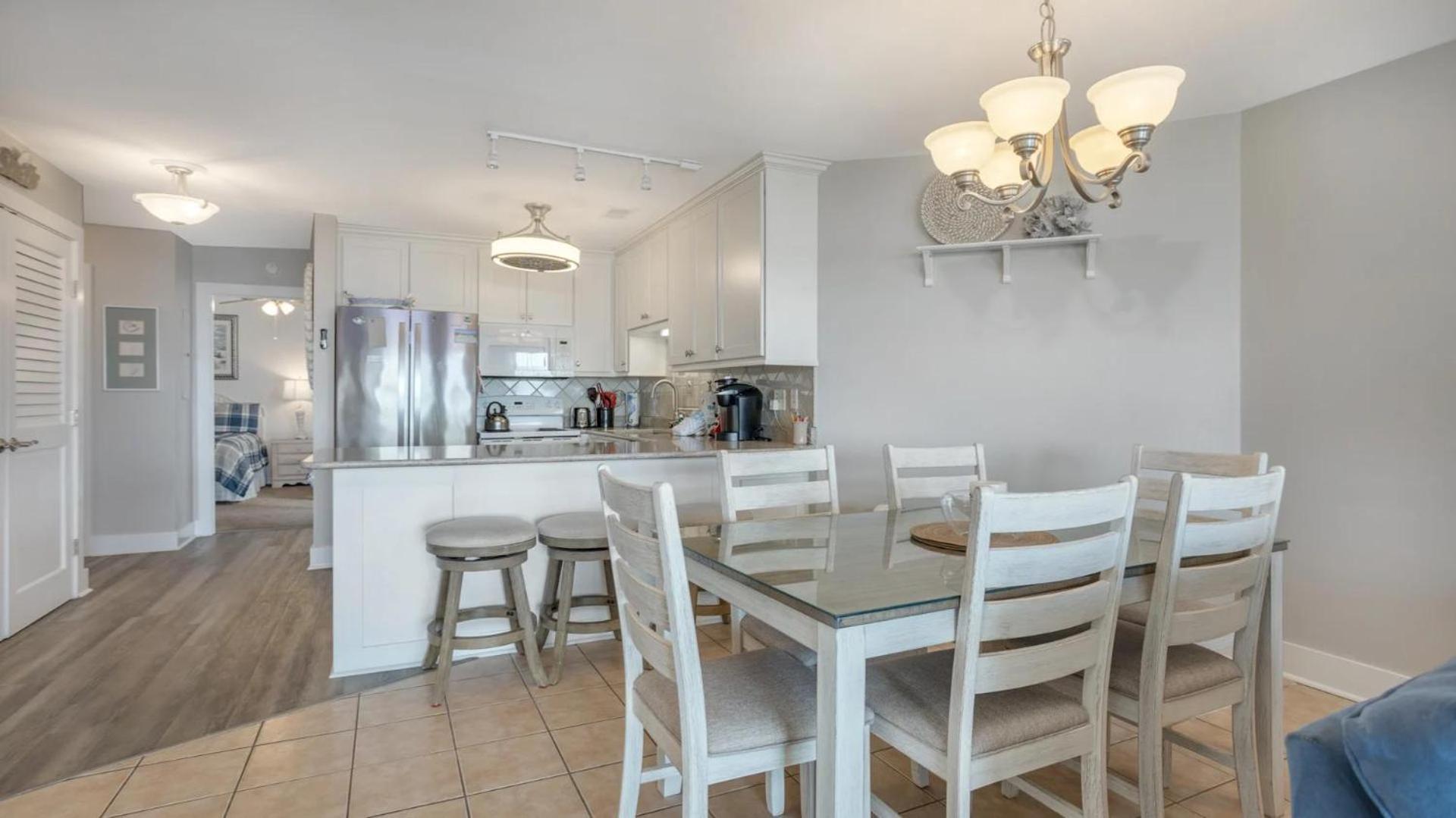 102 Sea Cloisters Oceanfront First Floor Walk Out To From Back Deck King 2 Twins Holiday home Hilton Head Island