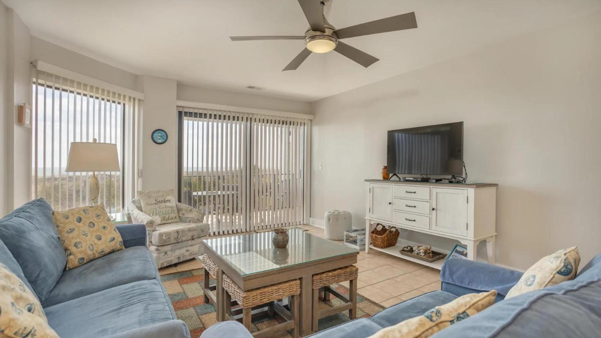 102 Sea Cloisters Oceanfront First Floor Walk Out To From Back Deck King 2 Twins Holiday home