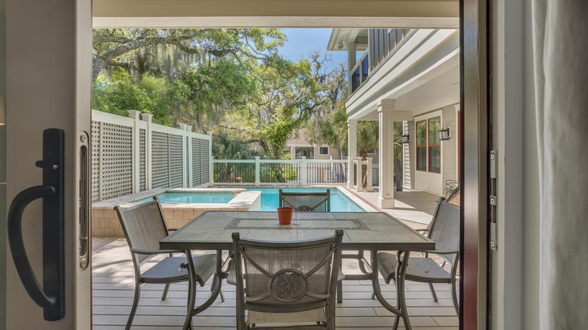 Luxury Multi Deck Family Home, Pool & Spa, Walk To Beach, Games Holiday home Hilton Head Island