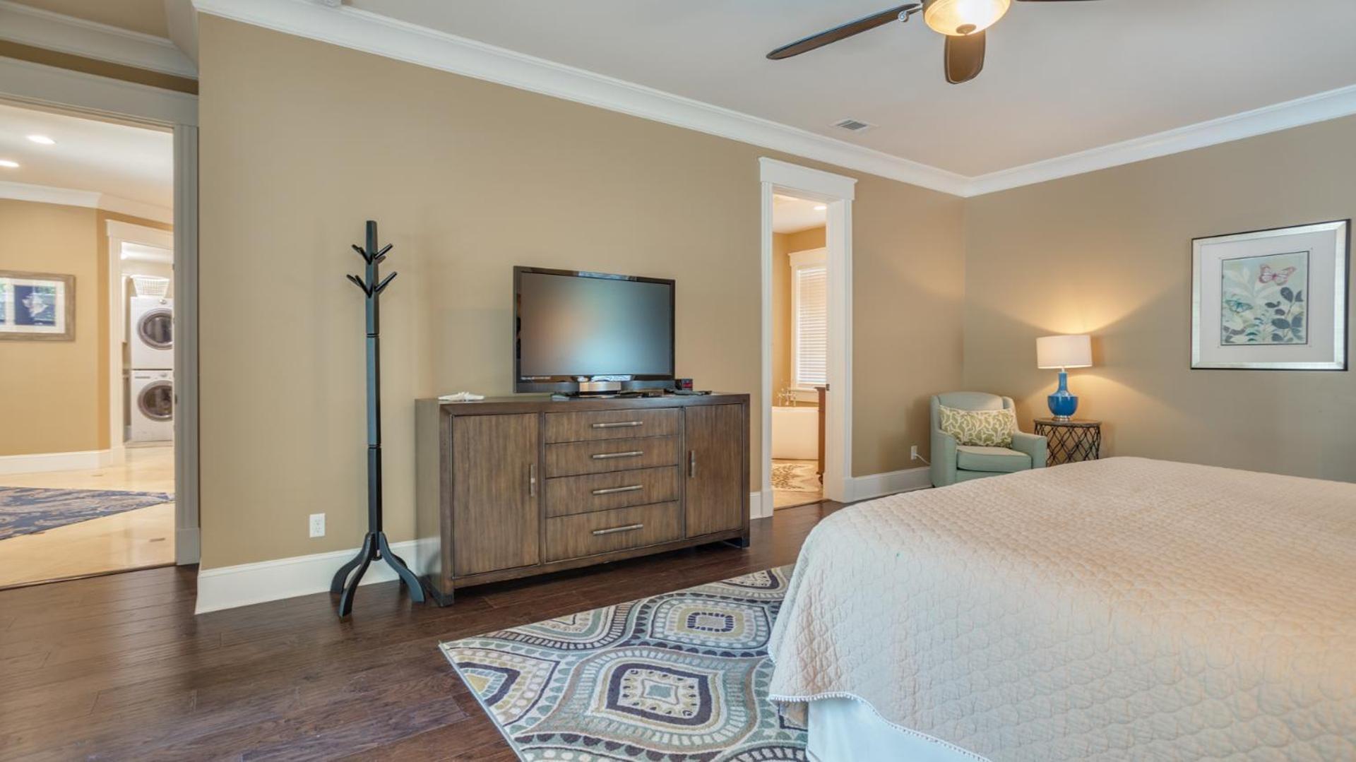 Luxury Multi Deck Family Home, Pool & Spa, Walk To Beach, Games Holiday home Hilton Head Island