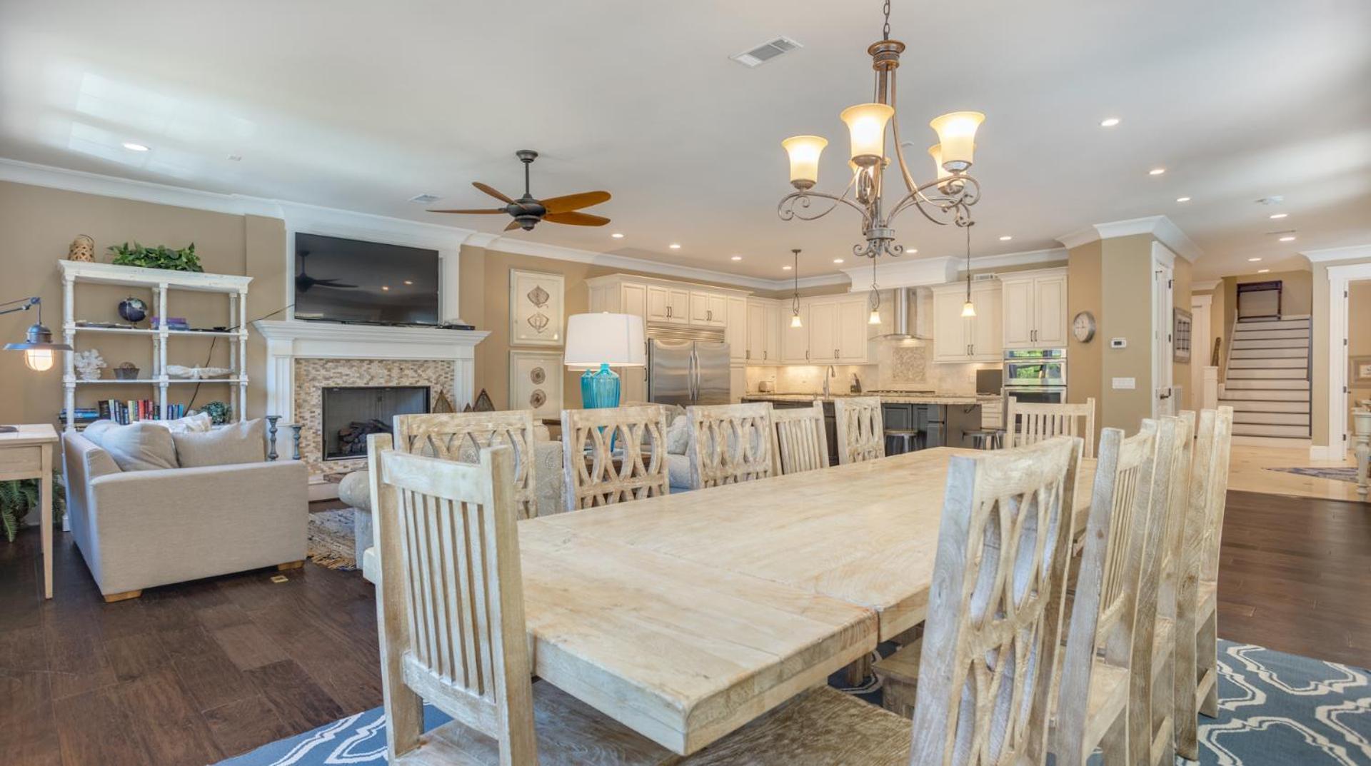 Luxury Multi Deck Family Home, Pool & Spa, Walk To Beach, Games Holiday home Hilton Head Island