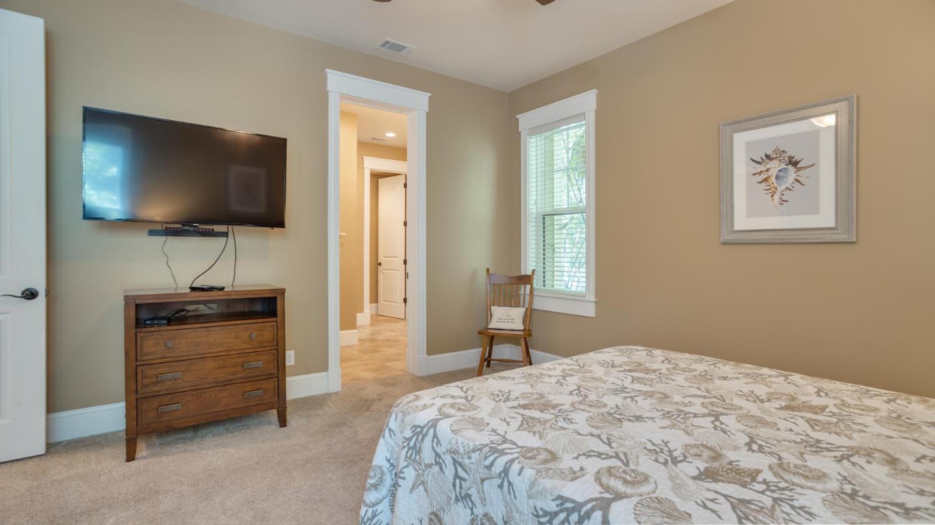 Luxury Multi Deck Family Home, Pool & Spa, Walk To Beach, Games Hilton Head Island