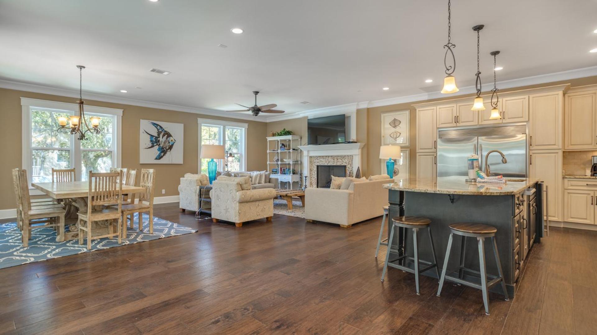 Holiday home Luxury Multi Deck Family Home, Pool & Spa, Walk To Beach, Games Hilton Head Island