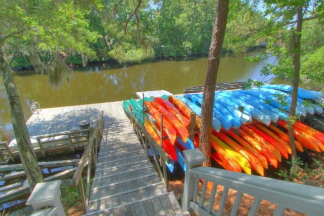 Luxe Family Retreat With Lagoon Views, Private Pool, Game Room, Concierge Services *